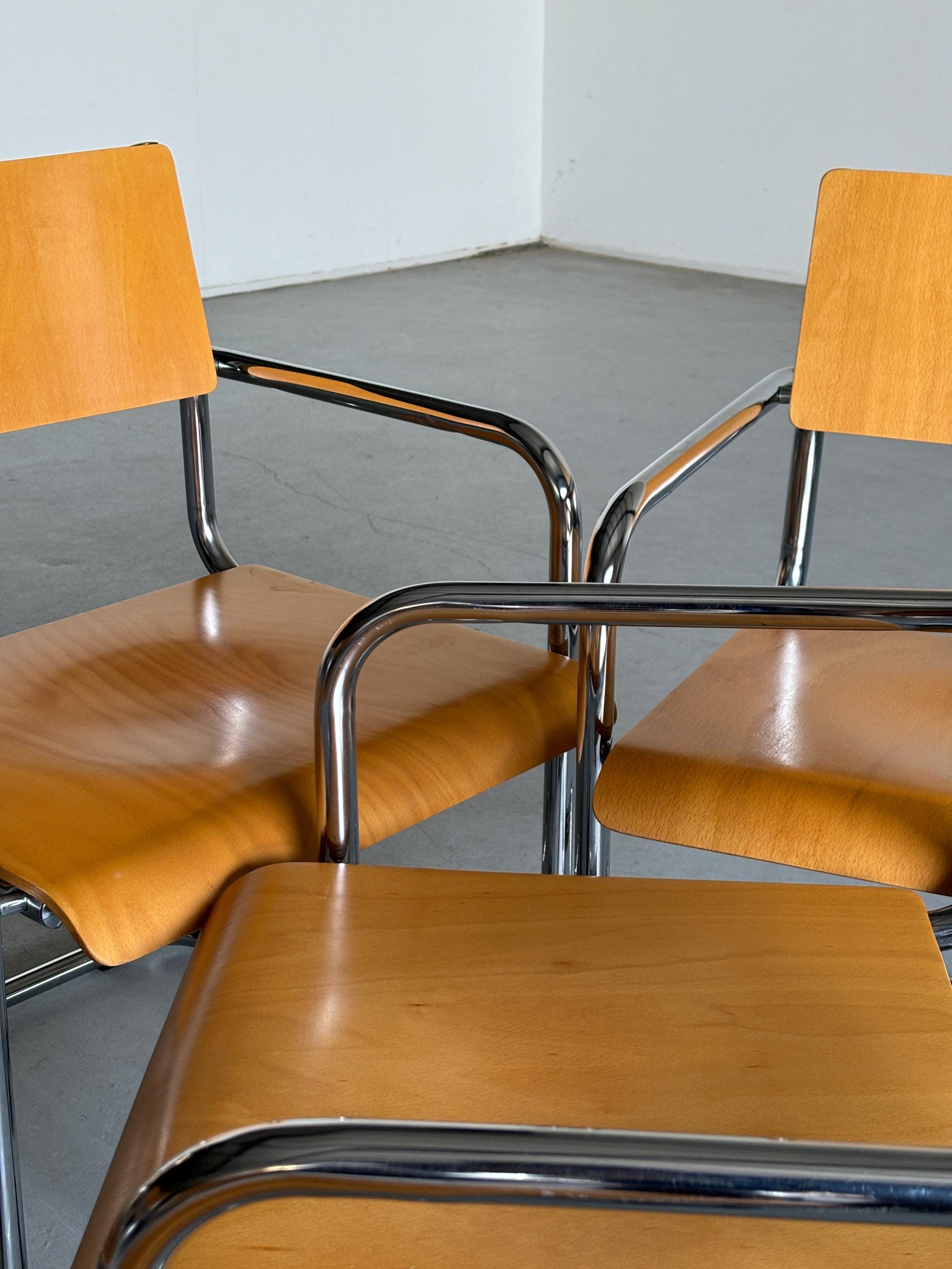 Italian Modernist Armchair in Tubular Steel and Bent Plywood by Plurima Italy