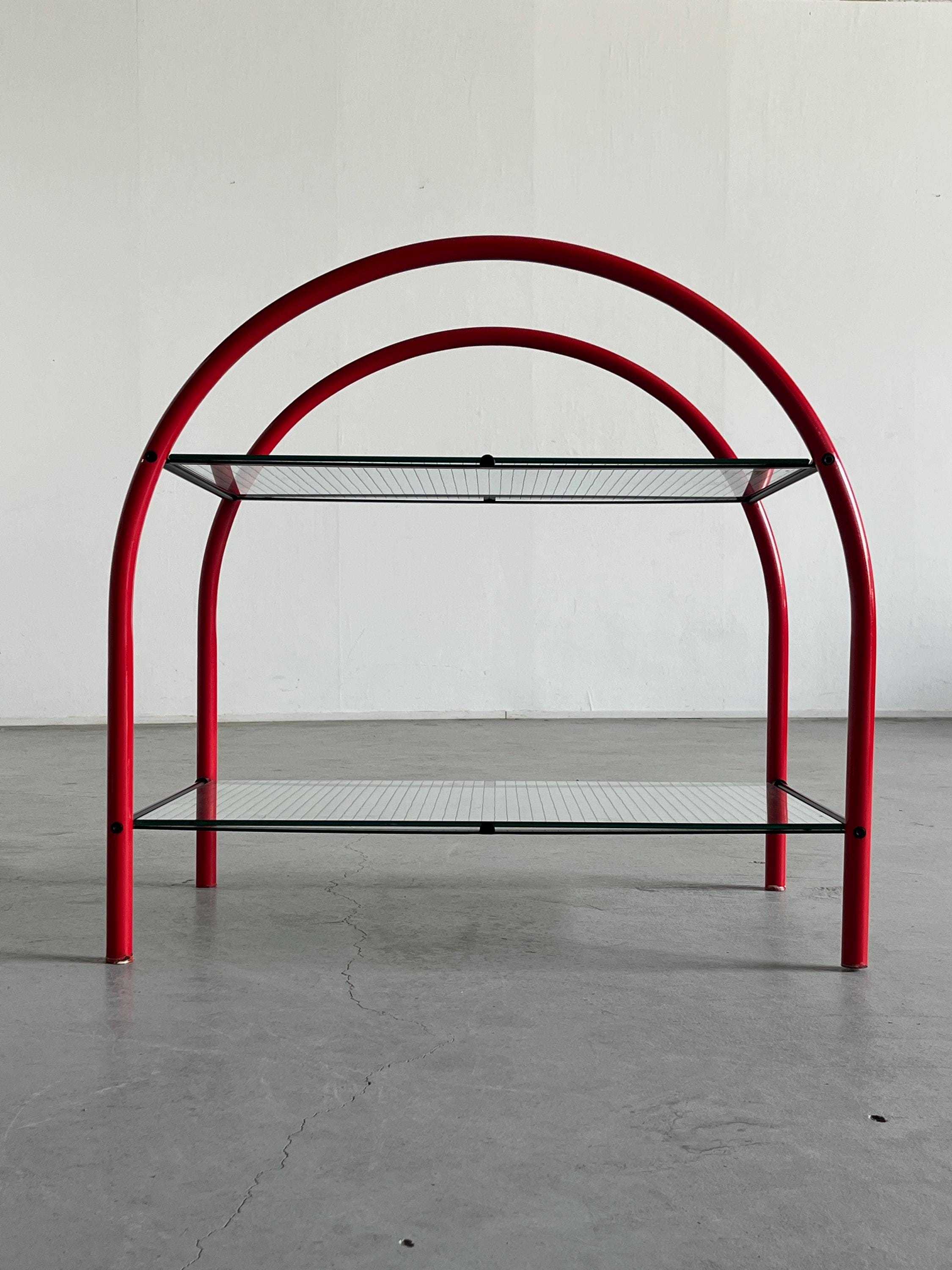 Postmodern Geometrical ‘Pomo’ Side Table by Anna Anselmi for Bieffeplast