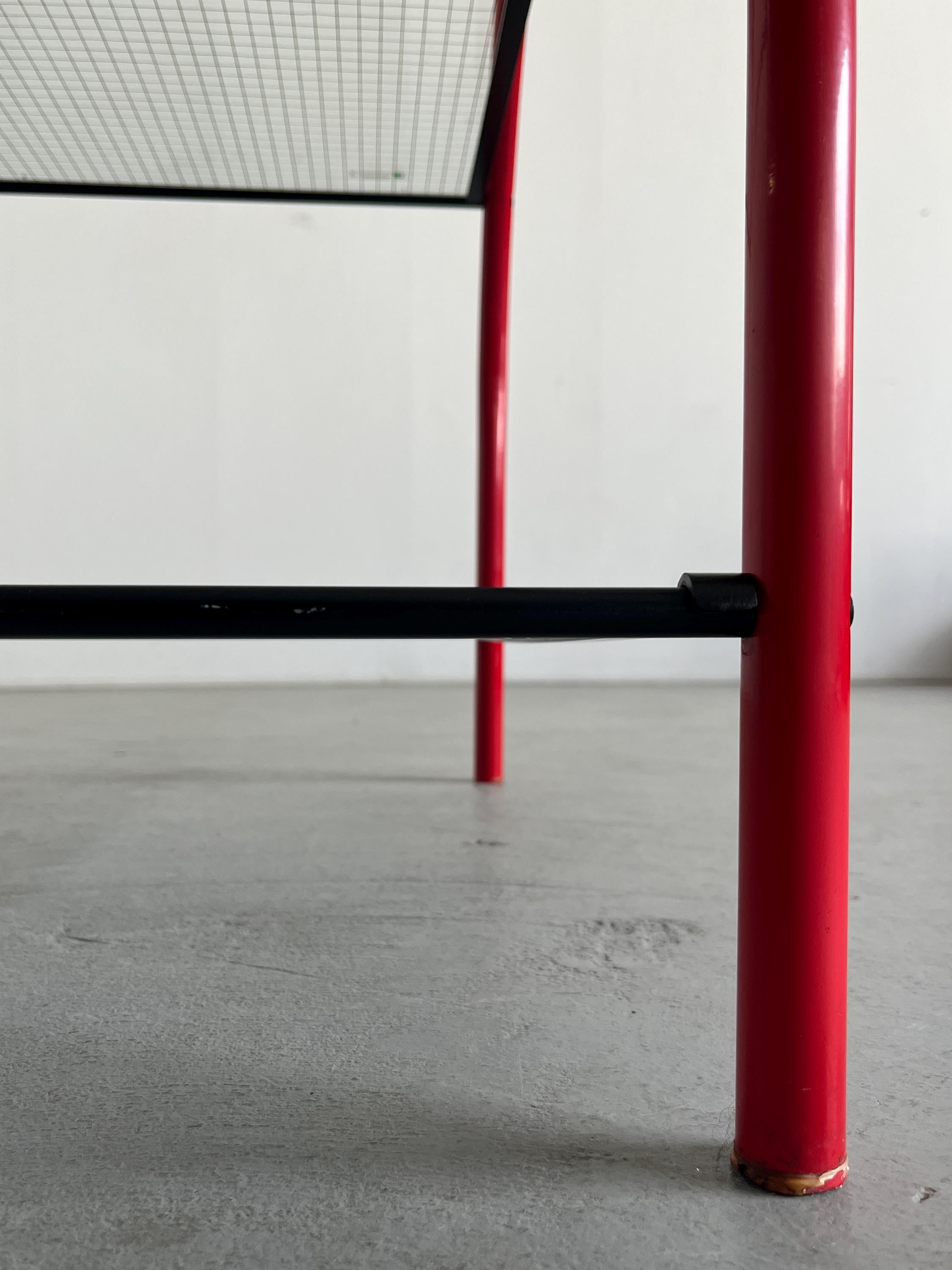 Postmodern Geometrical ‘Pomo’ Side Table by Anna Anselmi for Bieffeplast