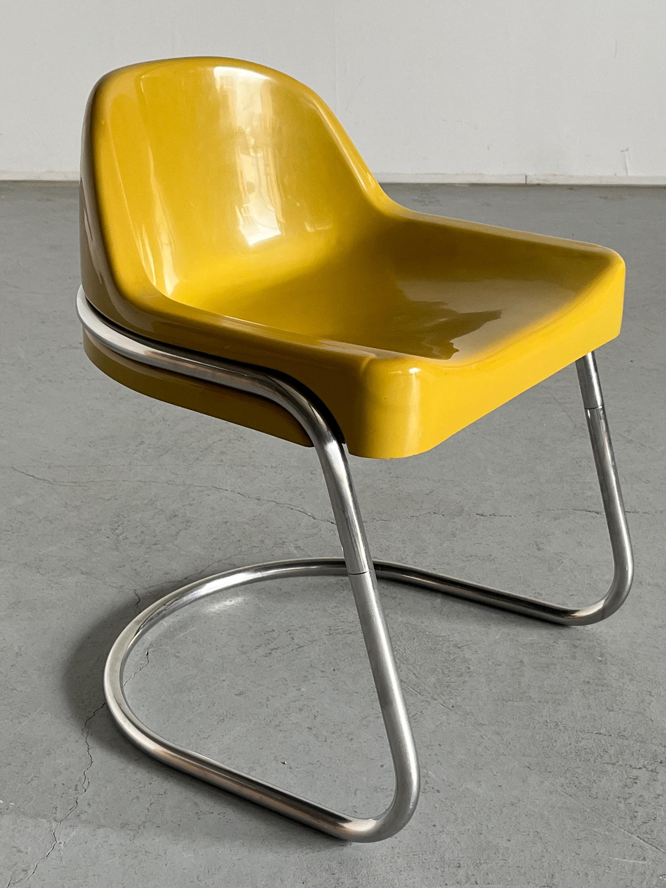 Iconic ‘Orix’ Multi-Purpose Desk and Chair Set by Vittorio Parigi & Nani Prina for Molteni, 1971