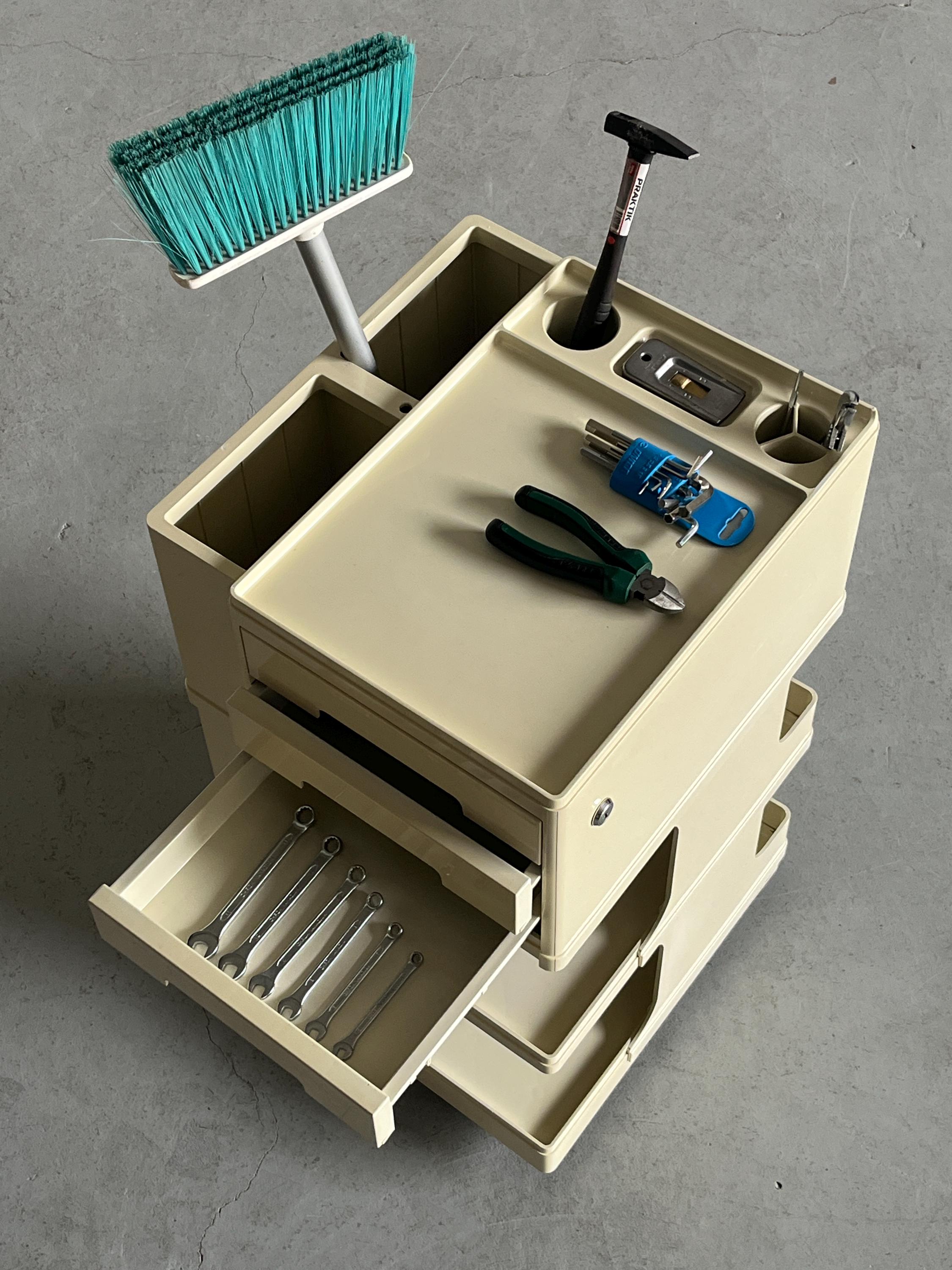 Rolling Artist Mid-Century Modern Trolley by Giovanni Pelis for Stile Neolt