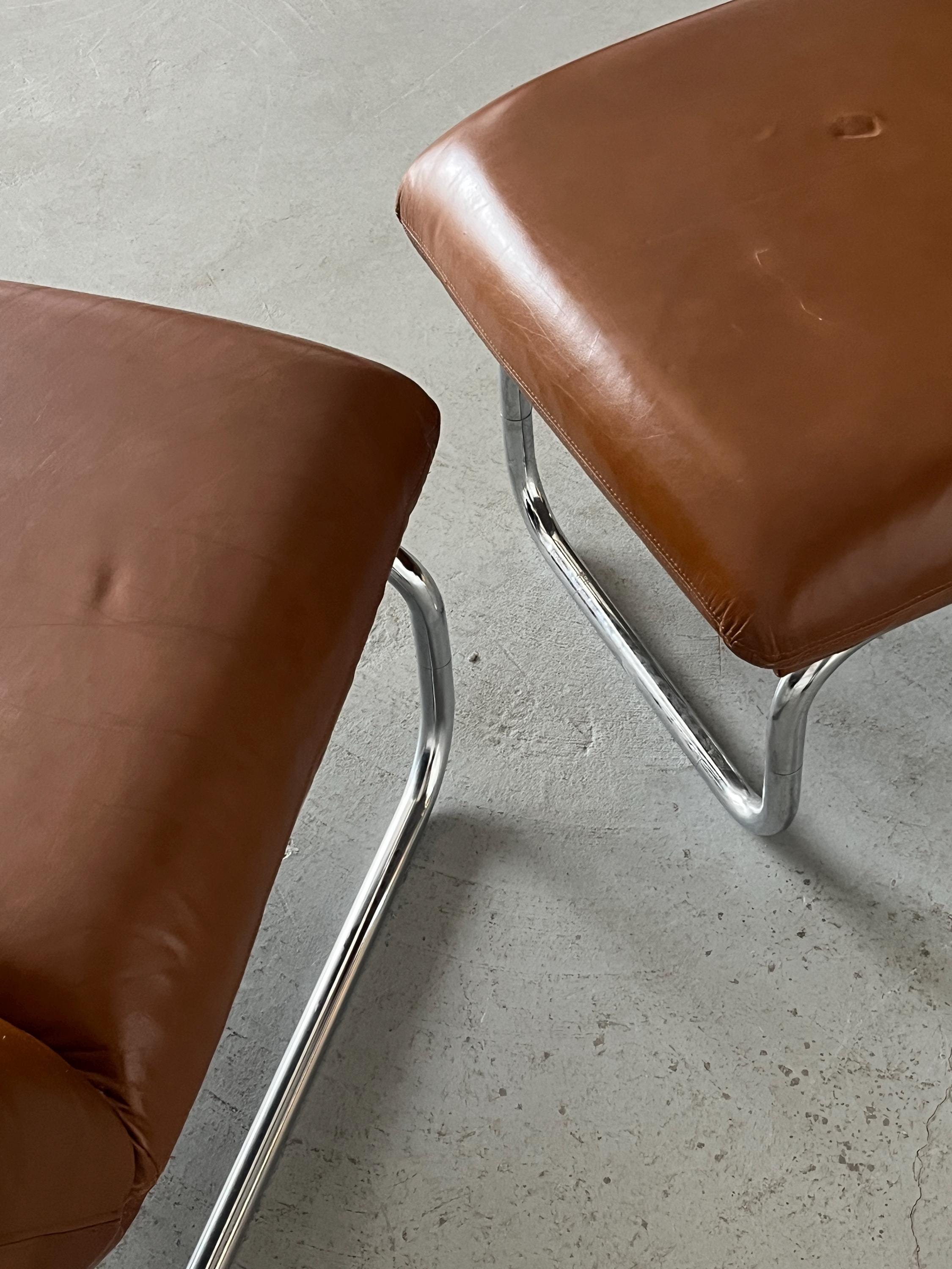 Elegant Mid-Century Modern Lounge Chair with Pouf