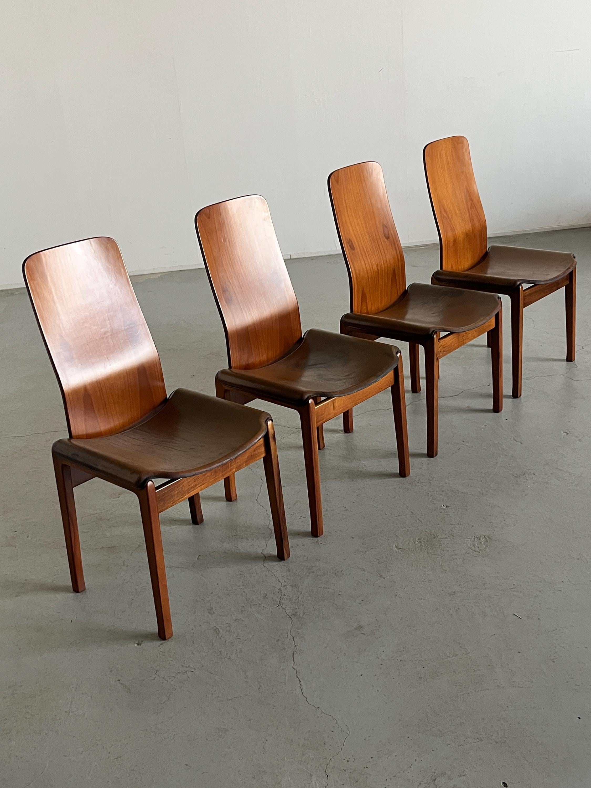 'Fiorenza' Dining Chairs by Tito Agnoli for Molteni in Leather & Walnut, 1968