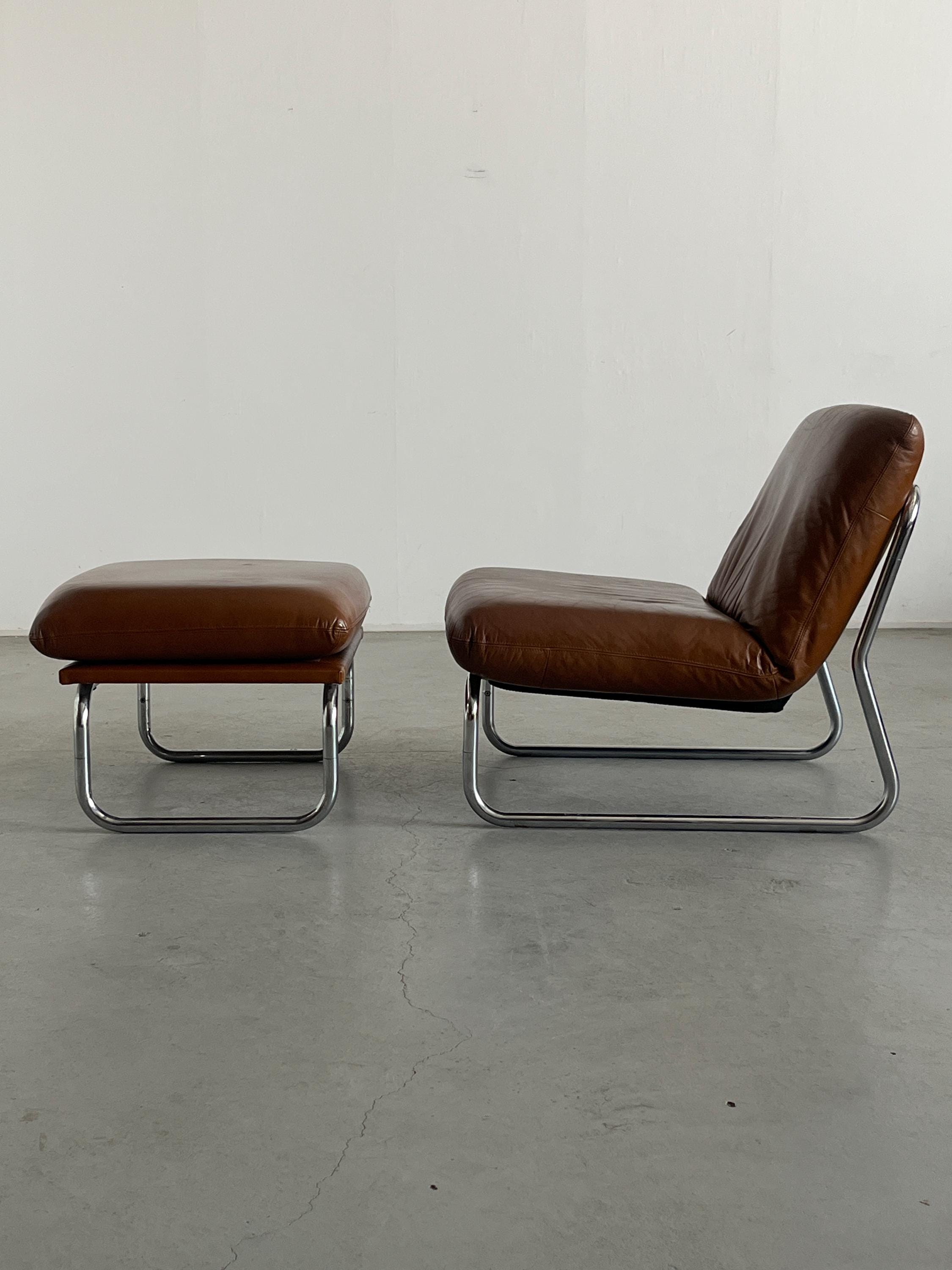 Elegant Mid-Century Modern Lounge Chair with Pouf