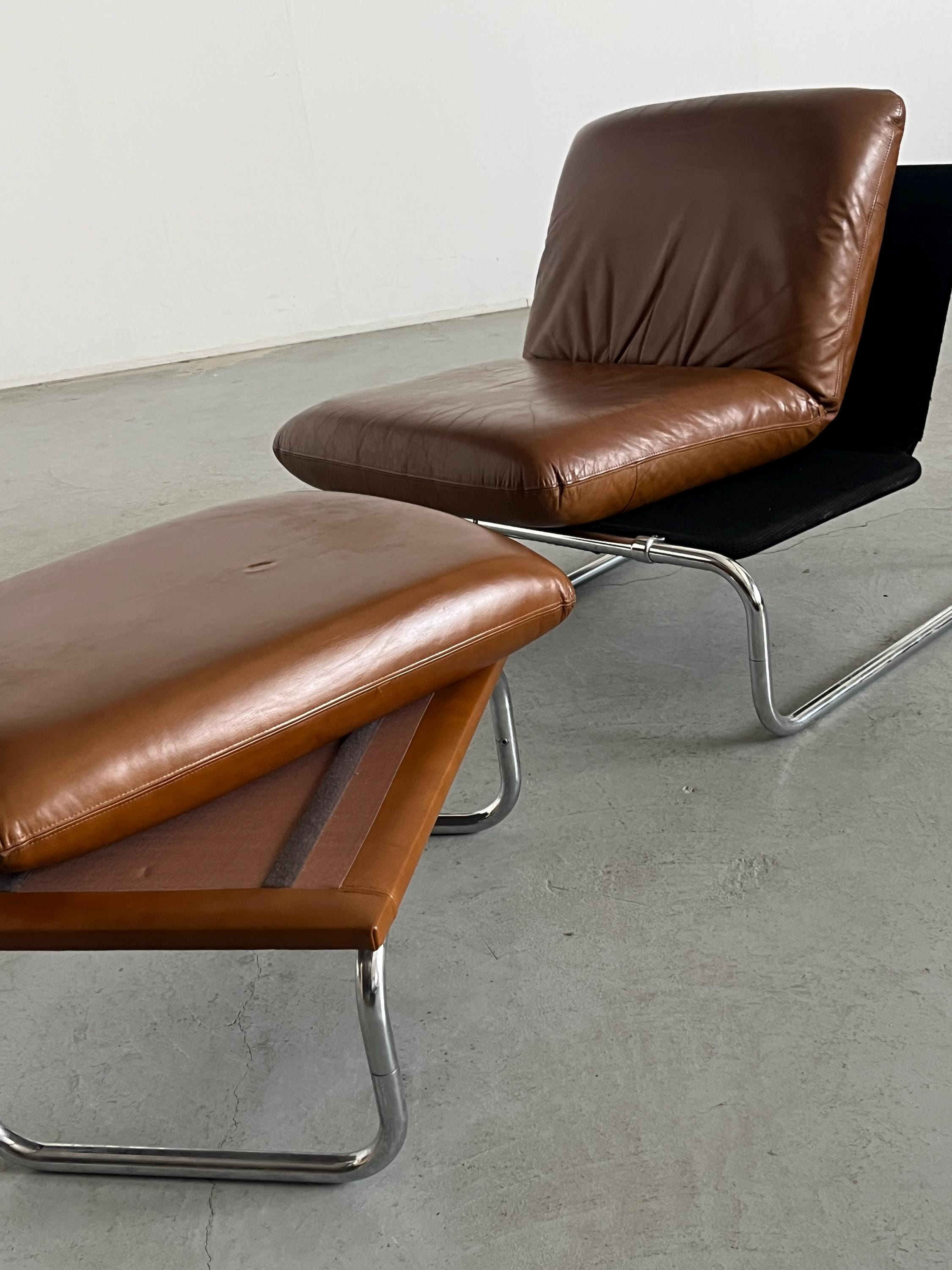 Elegant Mid-Century Modern Lounge Chair with Pouf