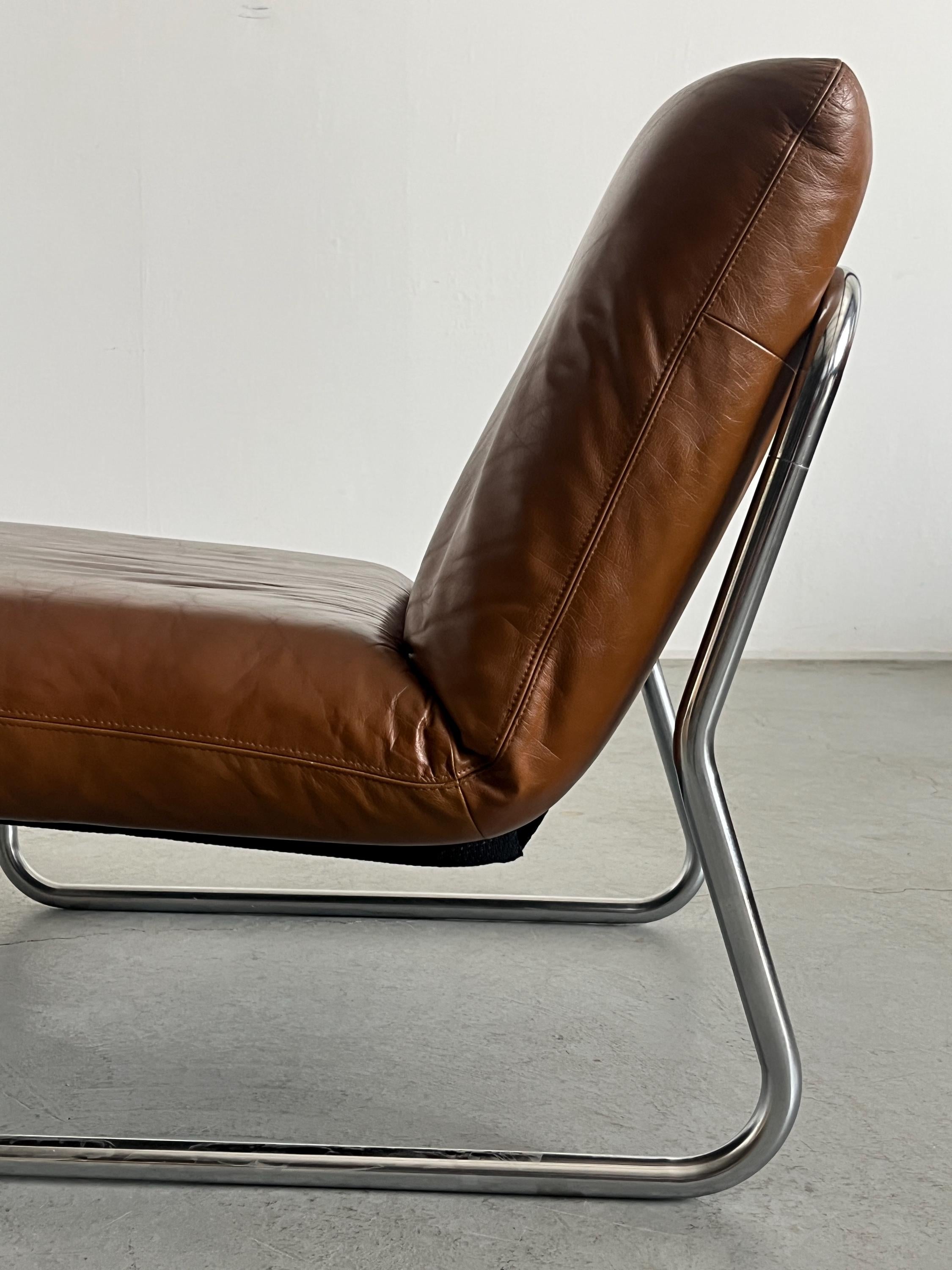 Elegant Mid-Century Modern Lounge Chair with Pouf