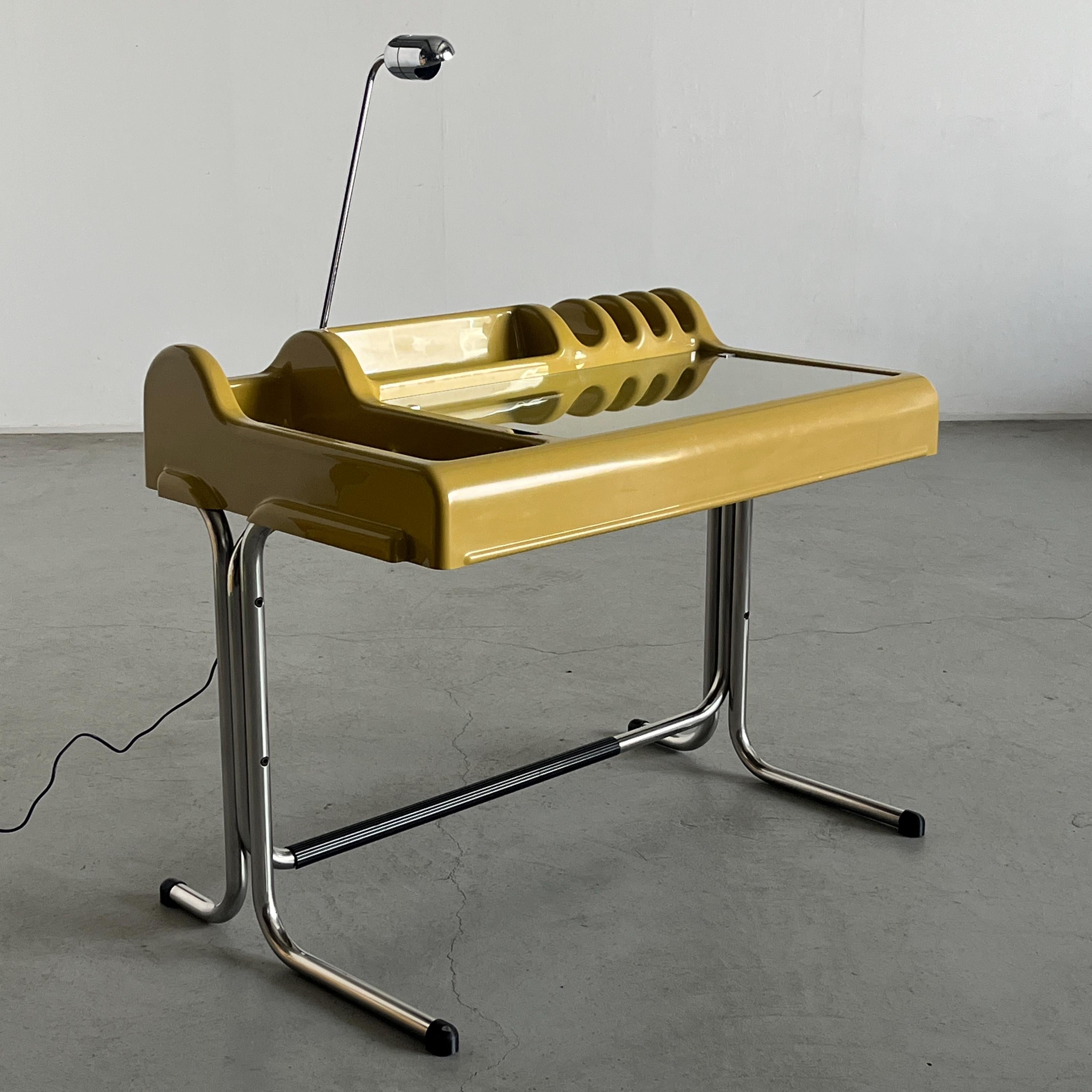 Iconic ‘Orix’ Multi-Purpose Desk by Vittorio Parigi & Nani Prina for Molteni, 1971