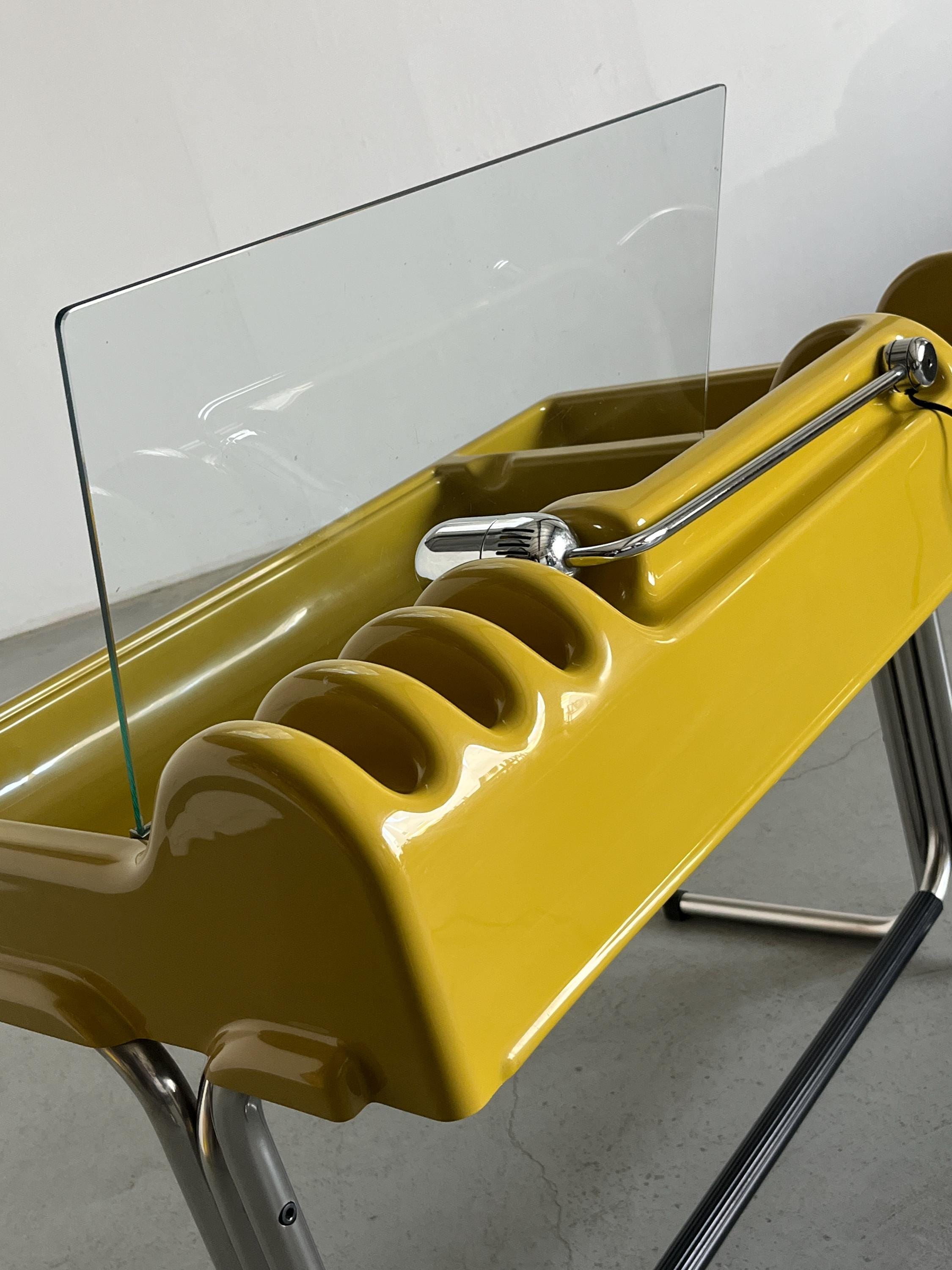 Iconic ‘Orix’ Multi-Purpose Desk by Vittorio Parigi & Nani Prina for Molteni, 1971