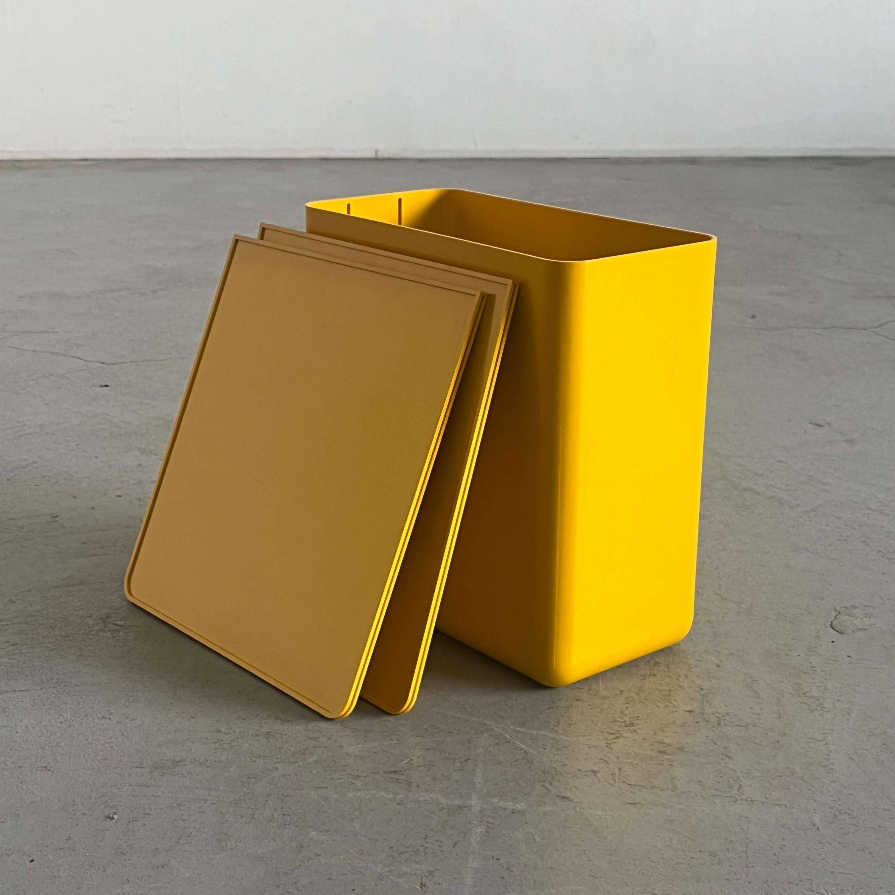 Space Age Magazine Holder by Georges Coslin for Longato Padova