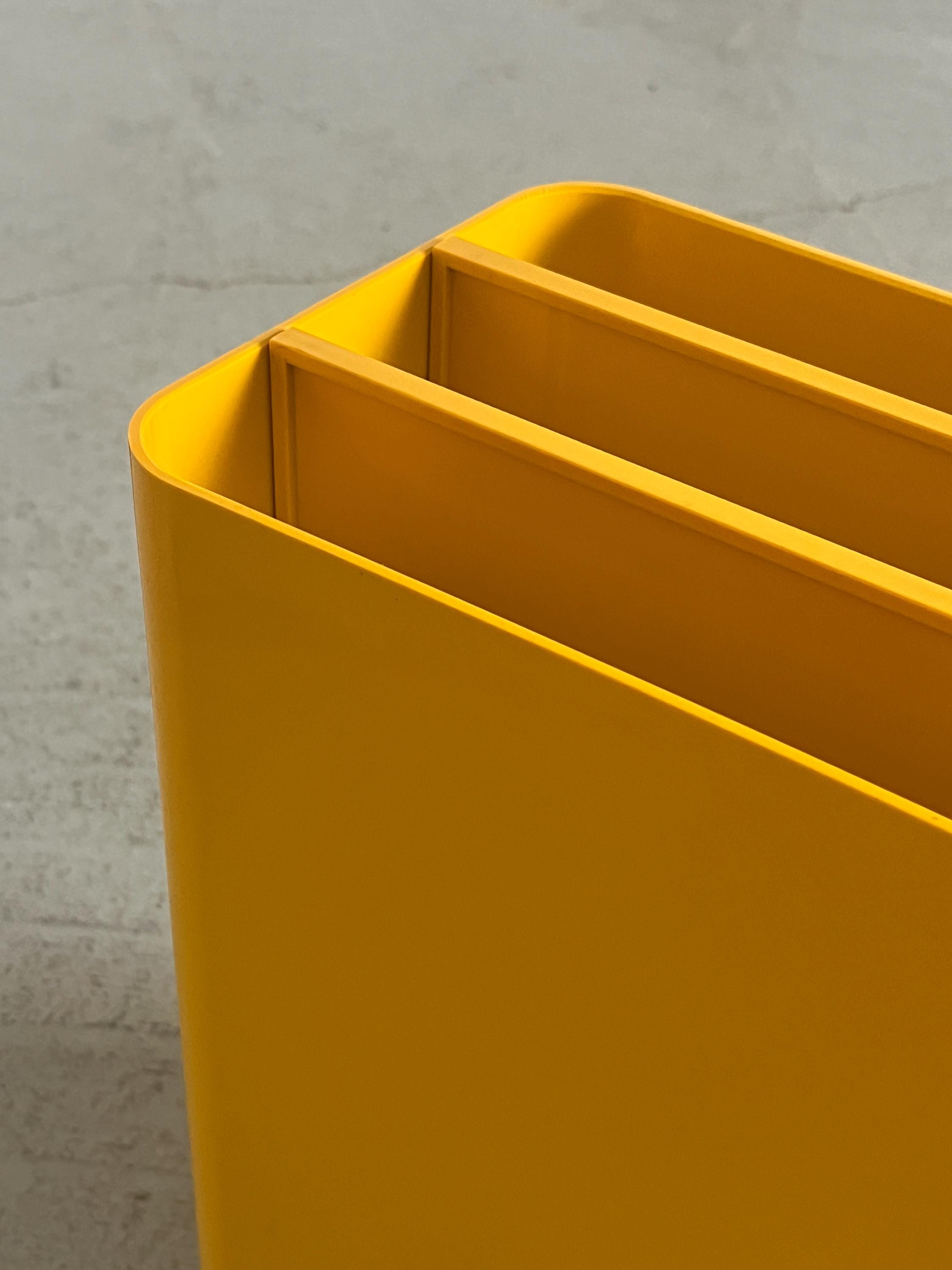 Space Age Magazine Holder by Georges Coslin for Longato Padova