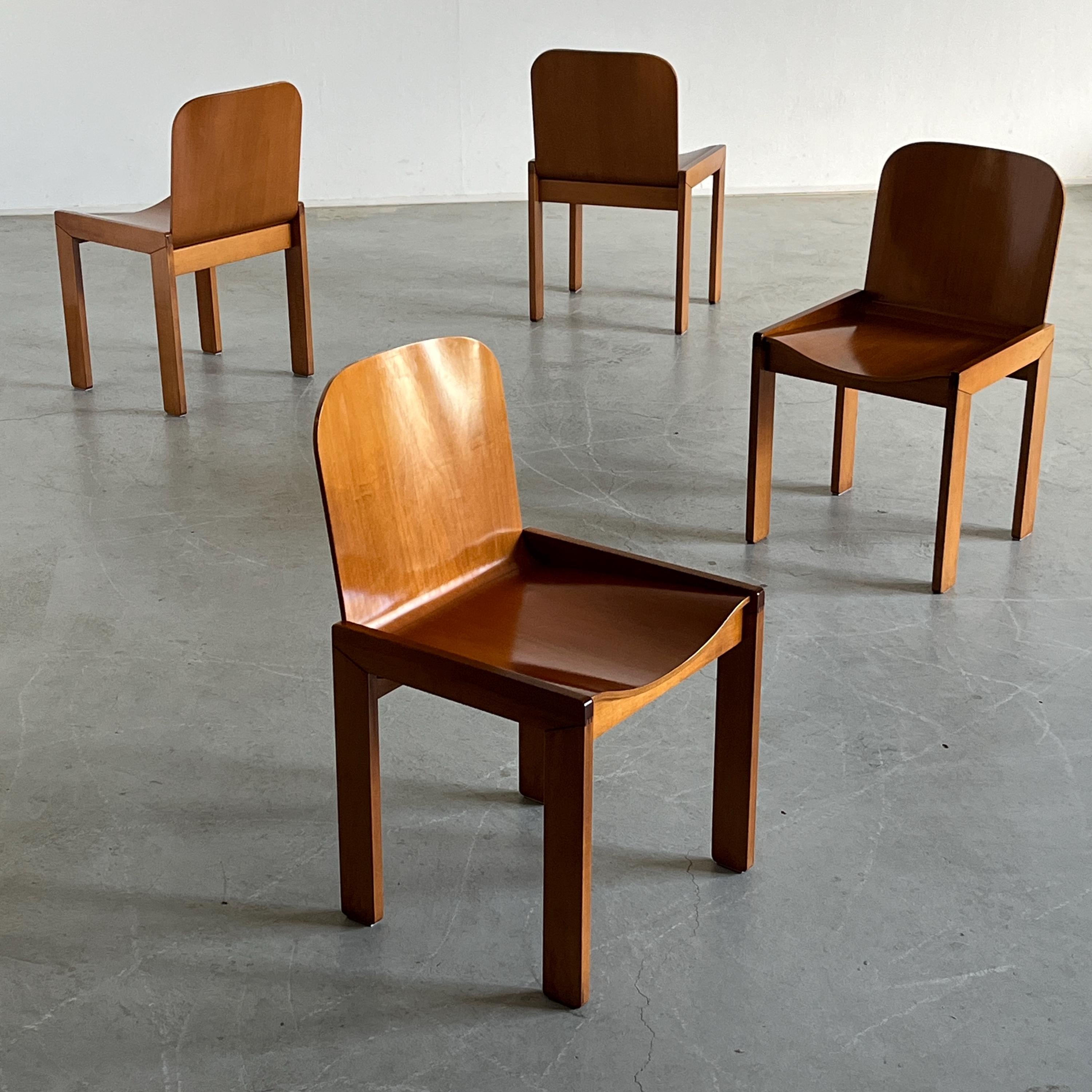 Italian Plywood and Ash Dining Chairs Attributed to Molteni