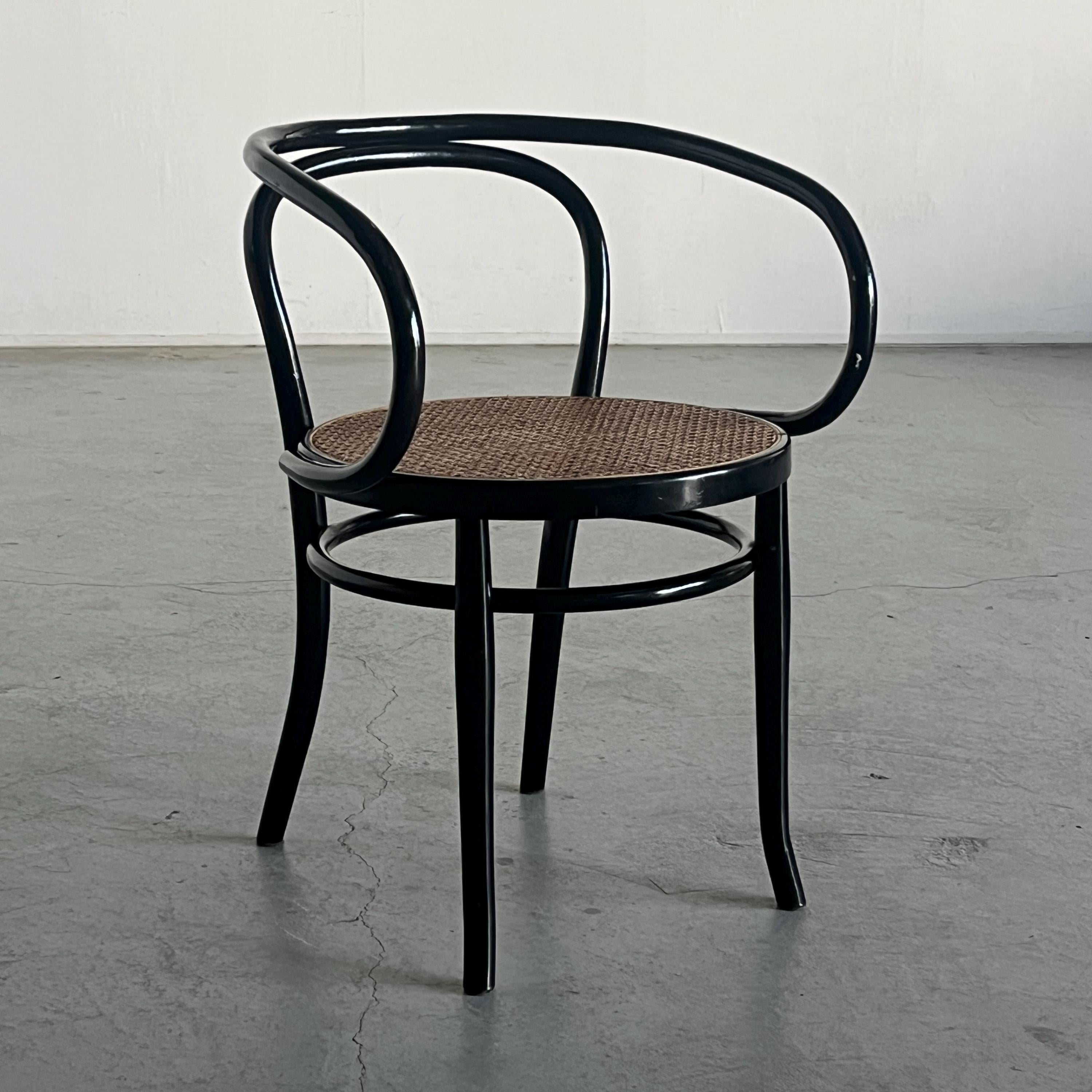 Mid-Century Modern Armchair after ‘B9’ by Thonet