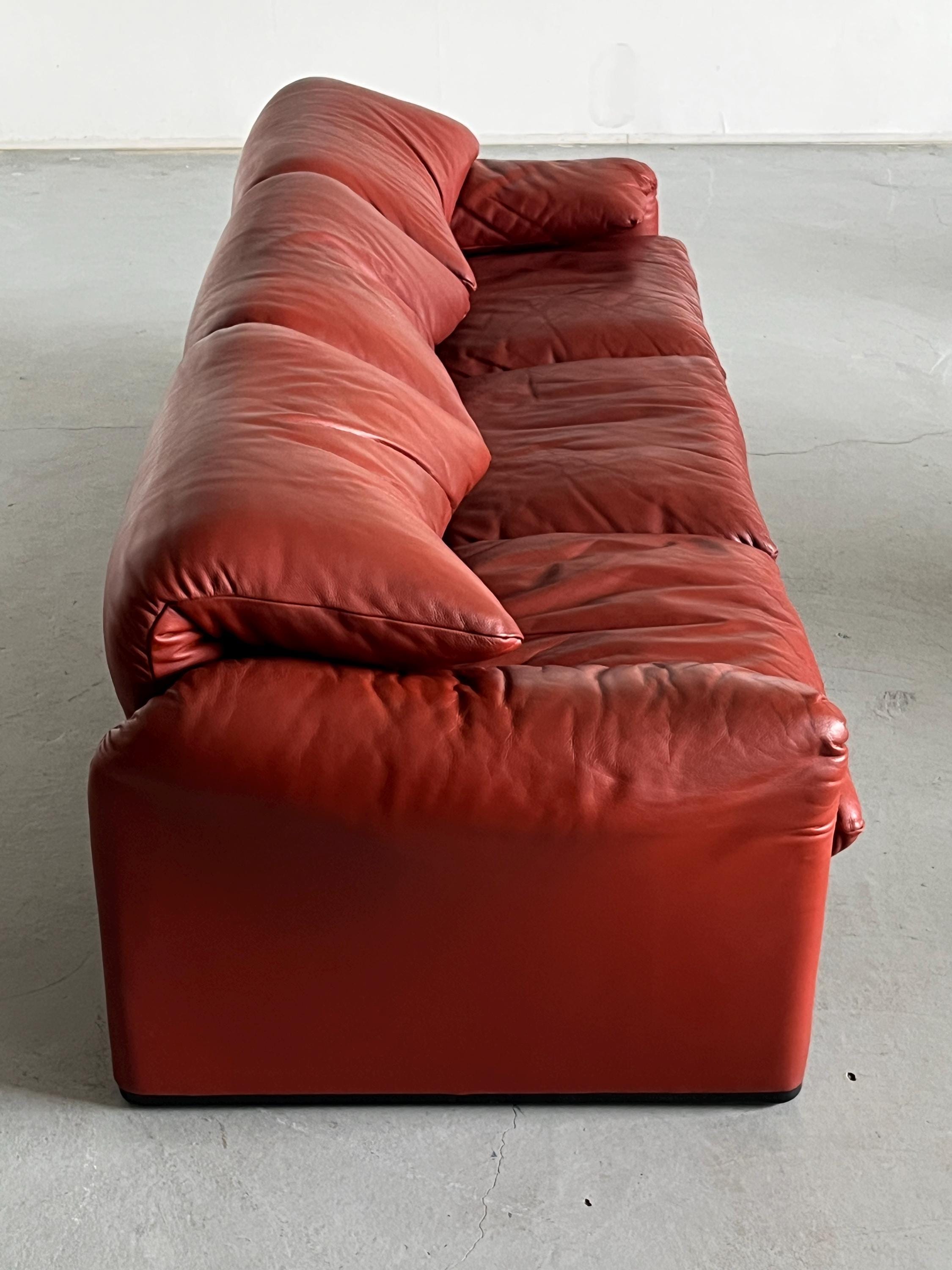 Iconic Vico Magistretti 'Maralunga' Three-seater Sofa by Cassina