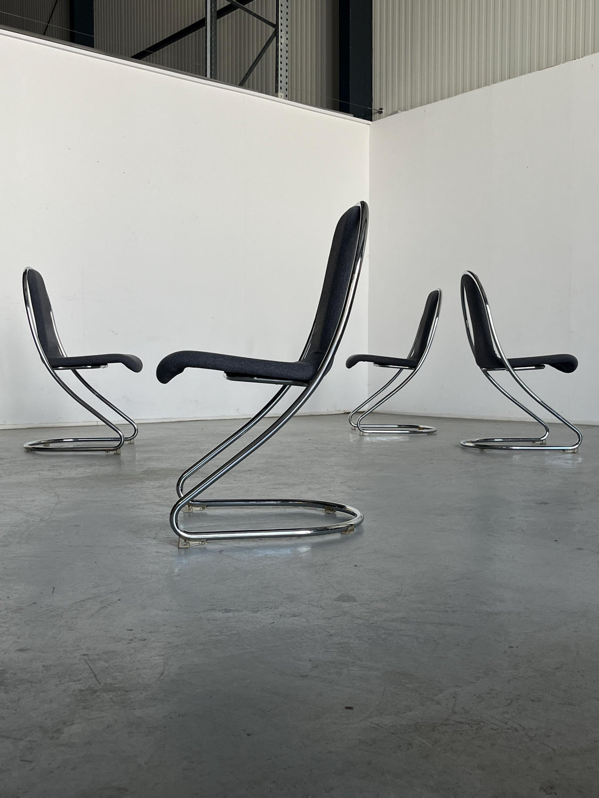Italian Space Age Cantilever Chairs in Style of Willy Rizzo