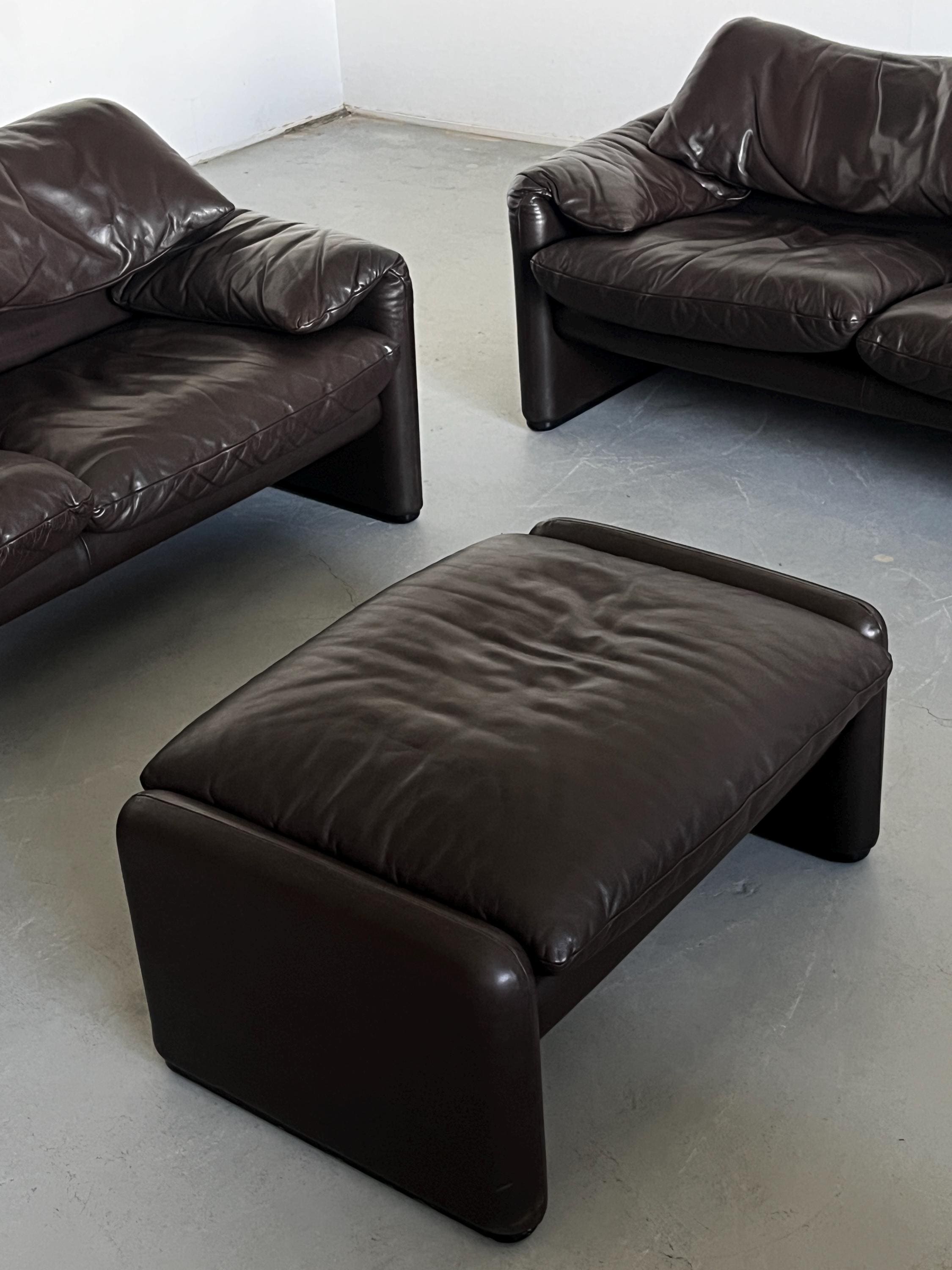 'Maralunga' Ensemble Seating Set by Vico Magistretti for Cassina