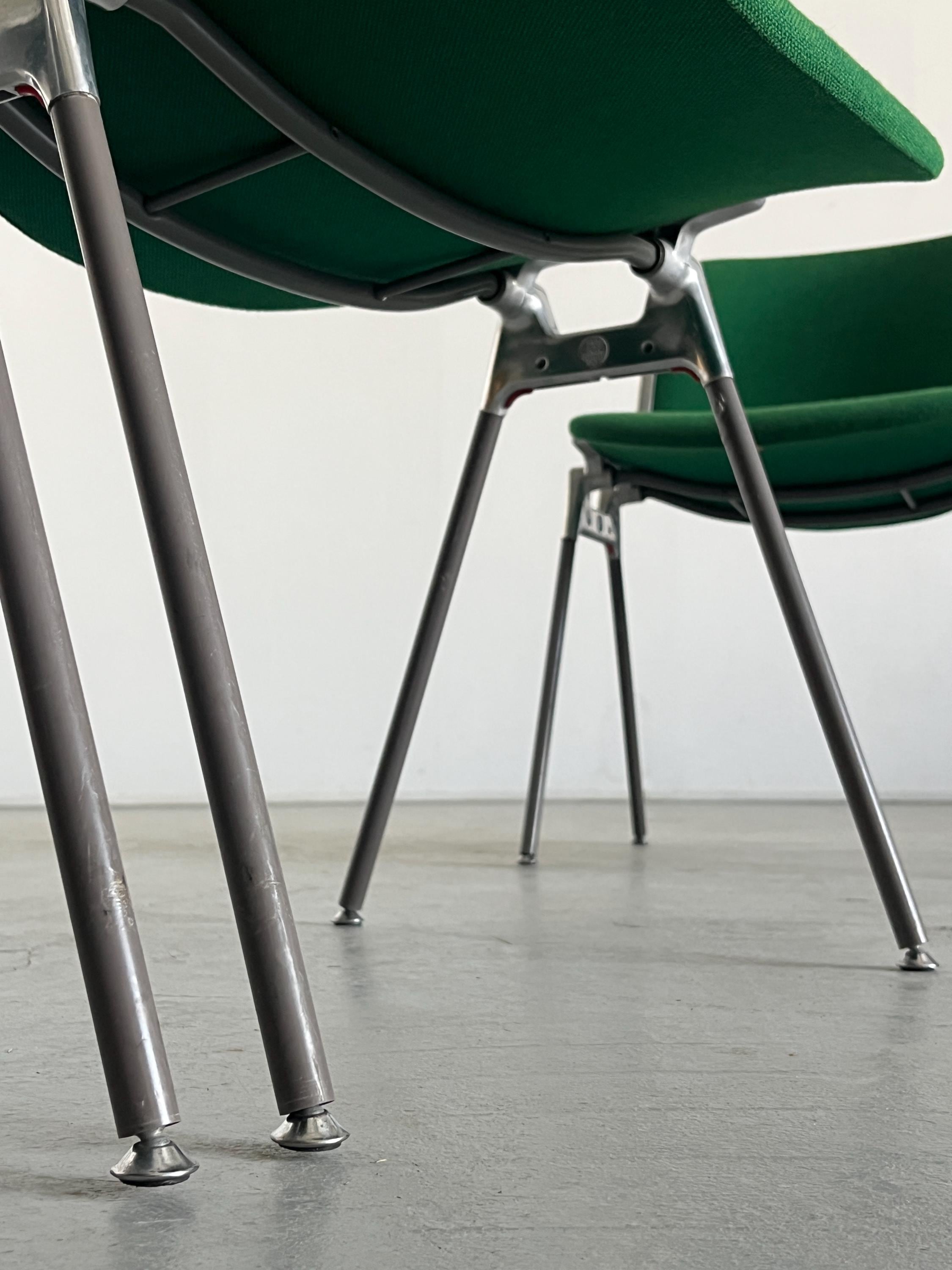 'DSC 106' Chairs by Giancarlo Piretti for Anonima Castelli, Green Fabric, 1965