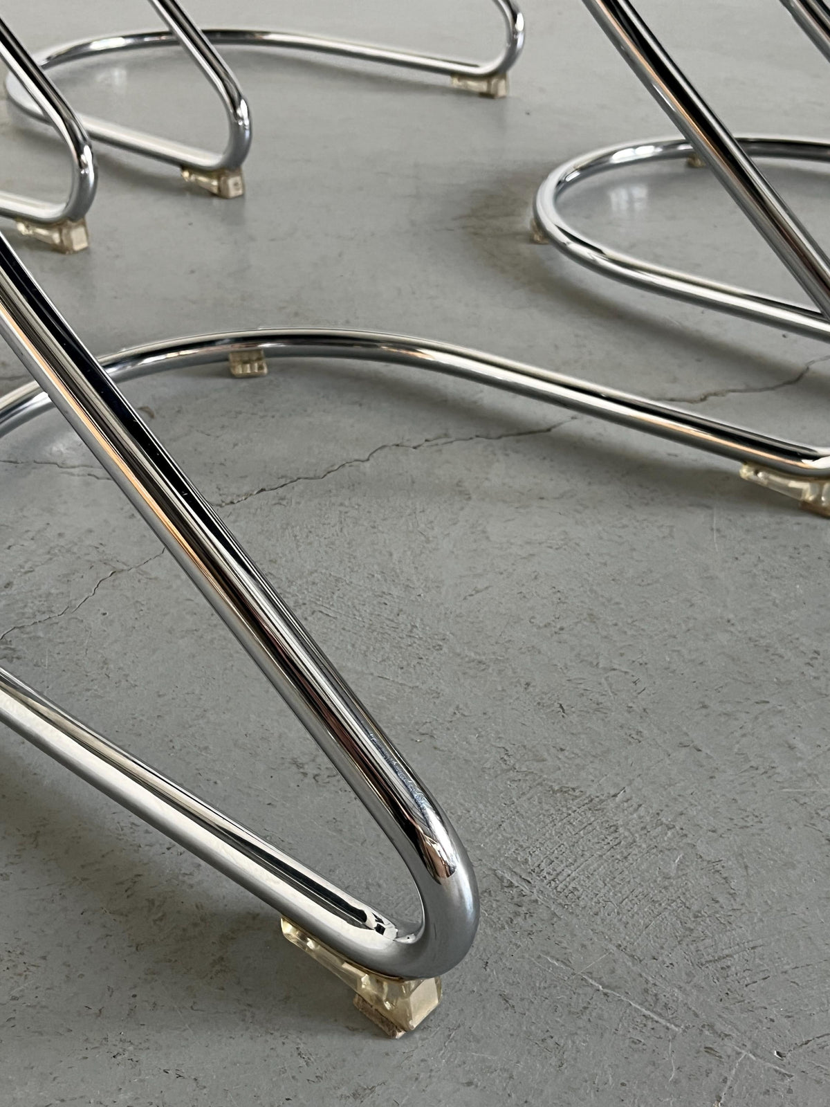 Italian Space Age Cantilever Chairs in Style of Willy Rizzo
