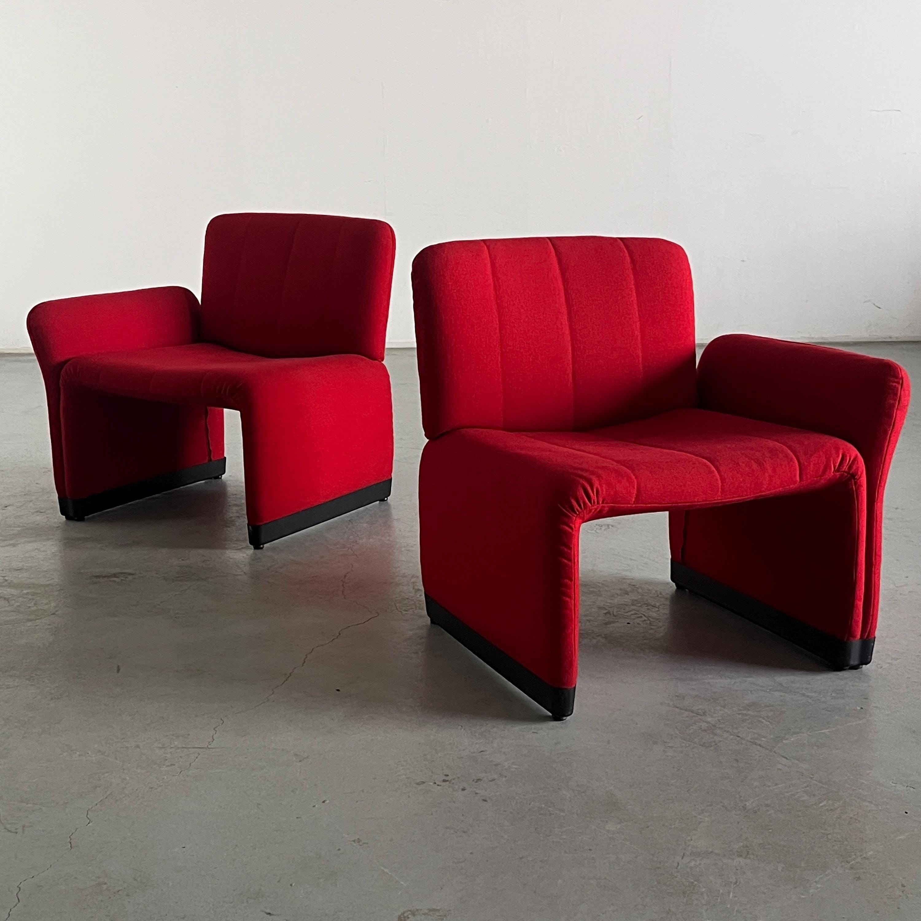 Loveseat in the Style of Giancarlo Piretti