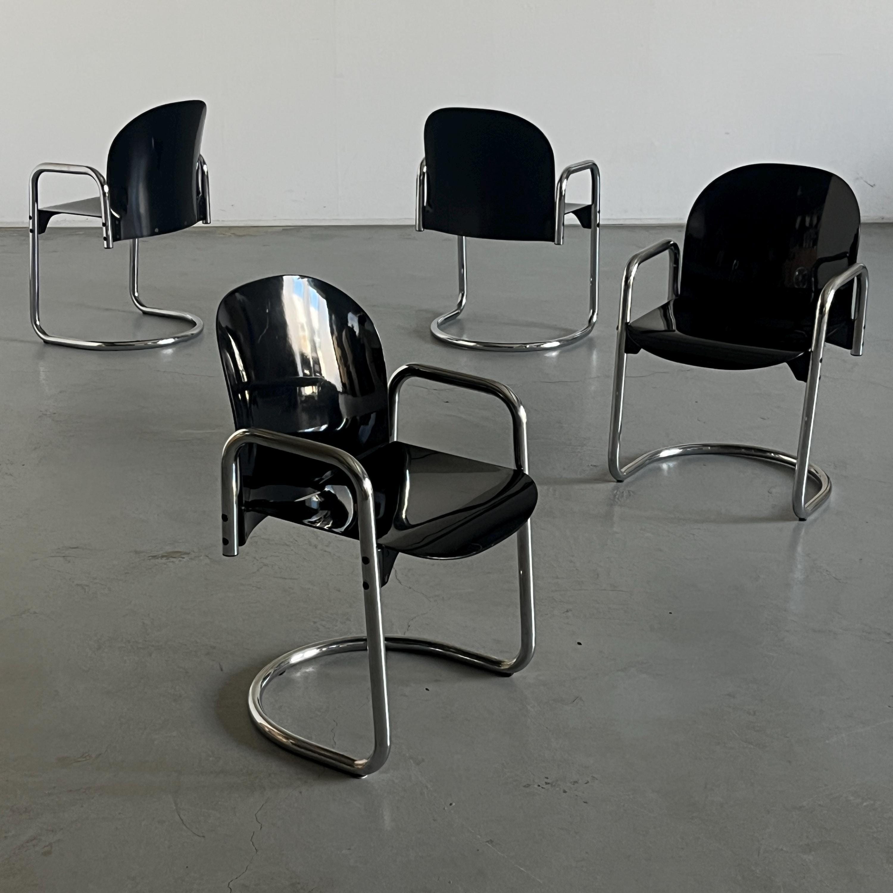 Dialogo Dessau Cantilever Dining Chairs by Afra & Tobia Scarpa for B\&B Italia