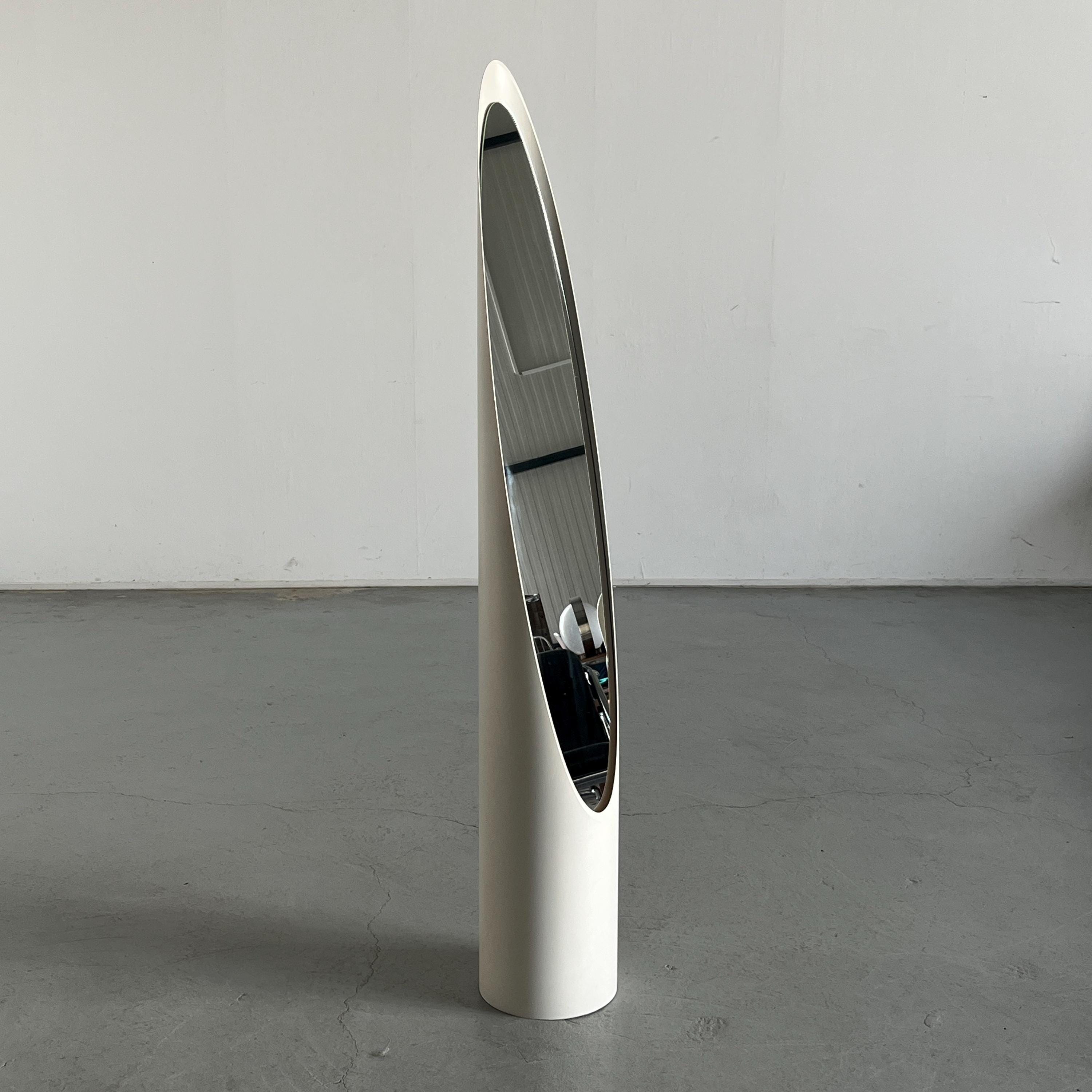 ‘Unghia’ Lipstick Mirror by Rodolfo Bonetto