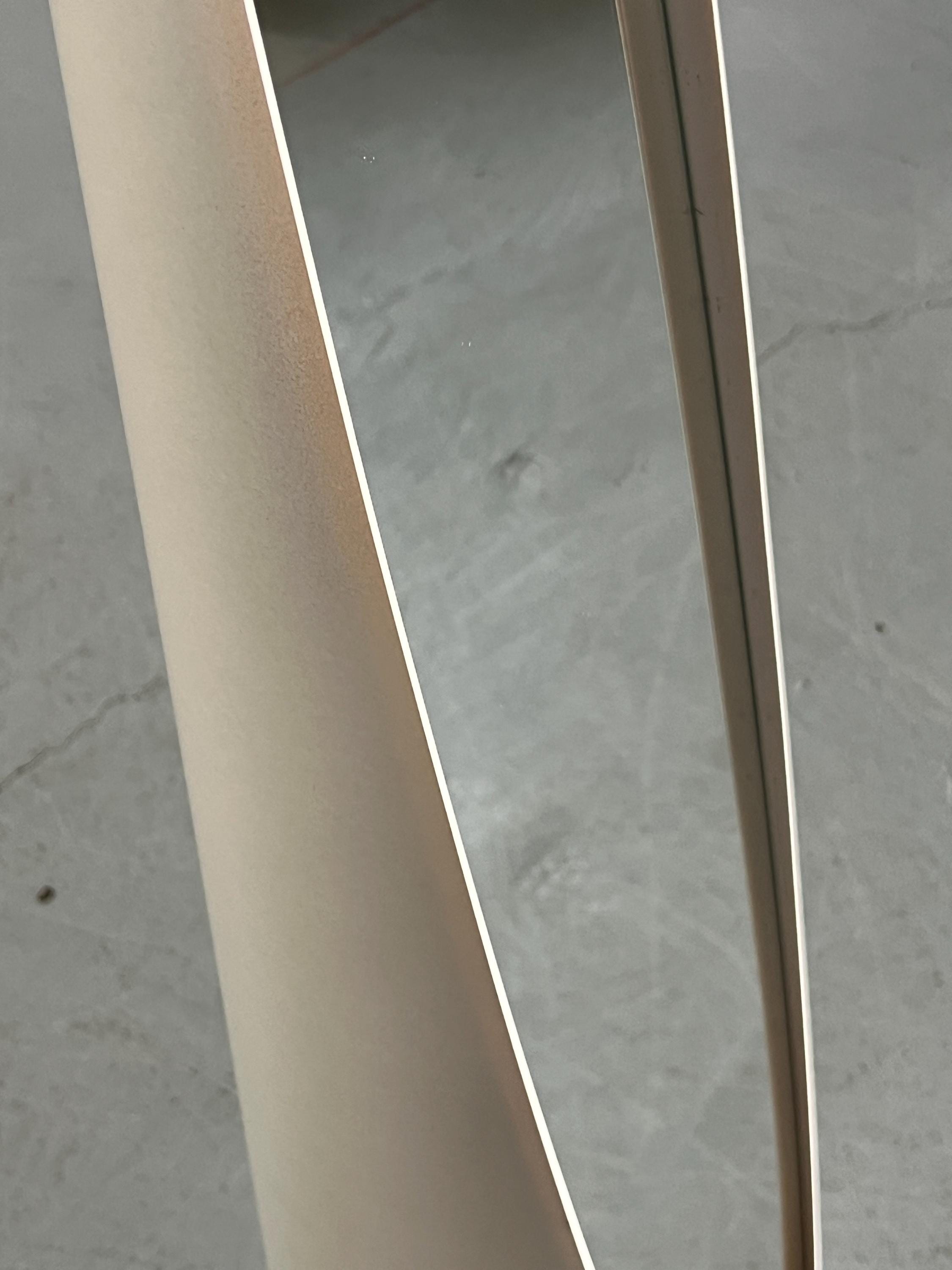 ‘Unghia’ Lipstick Mirror by Rodolfo Bonetto