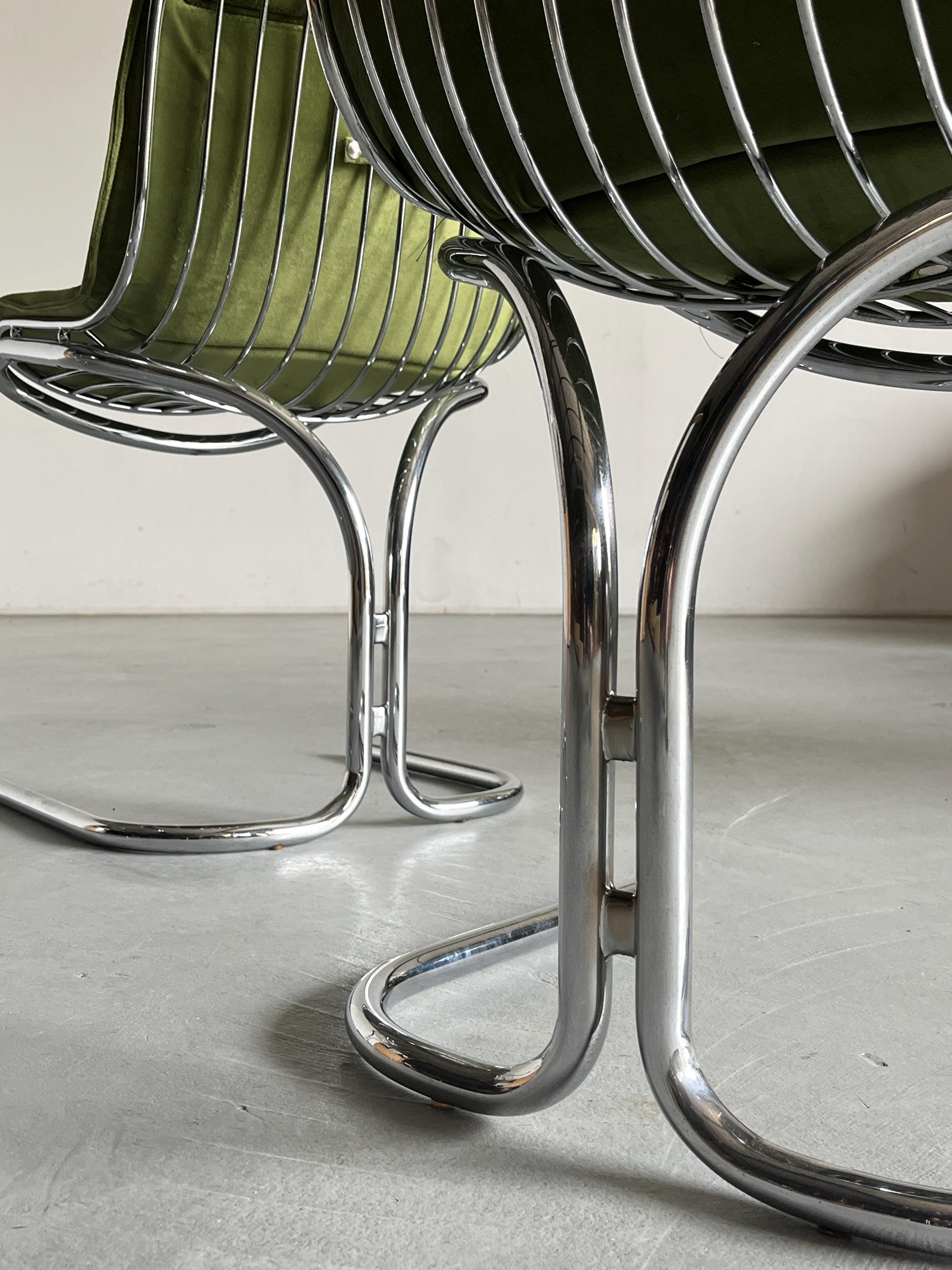 ‘Radiofreccia’ Cantilever Dining Chairs by Gastone Rinaldi