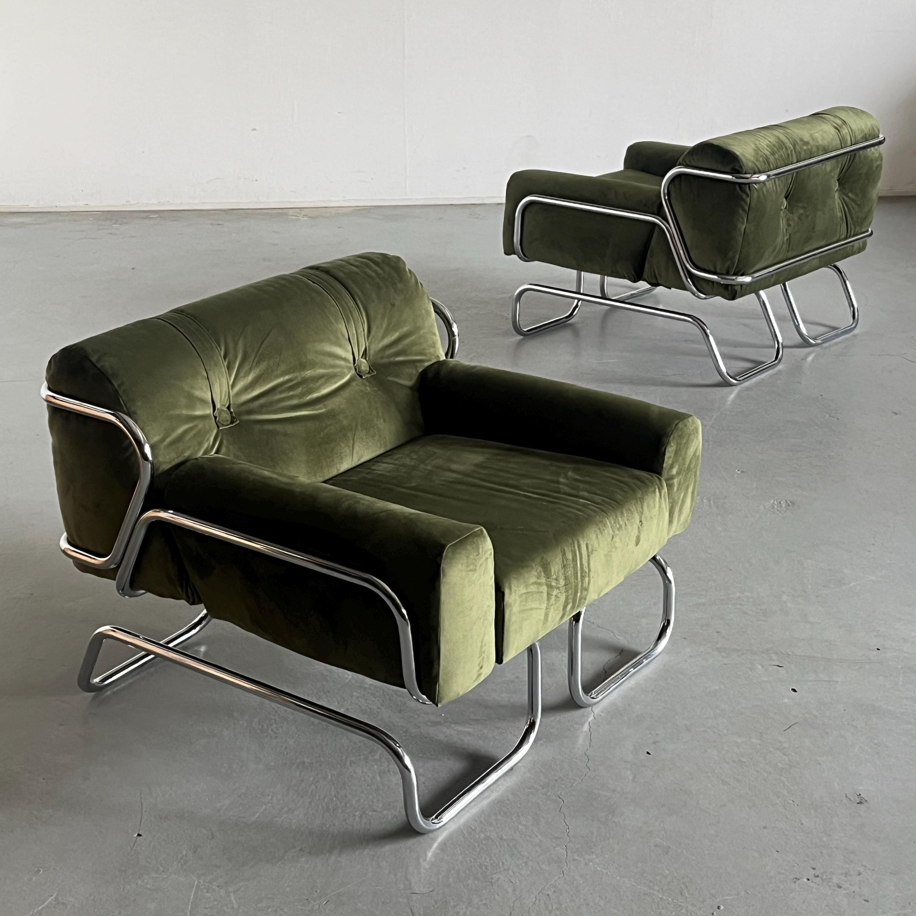 Bauhaus Design Lounge Chairs in Green Velvet