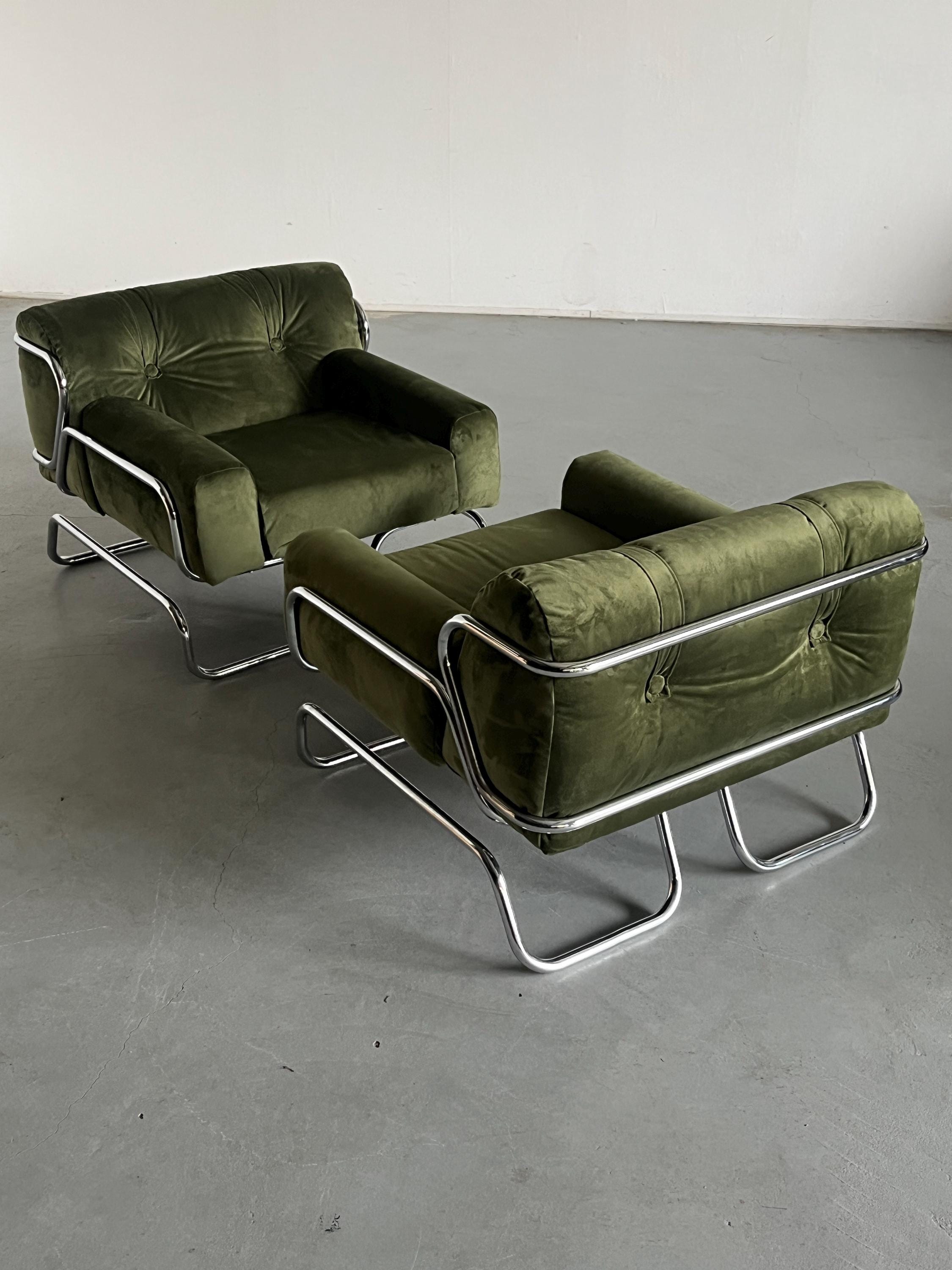 Bauhaus Design Lounge Chairs in Green Velvet