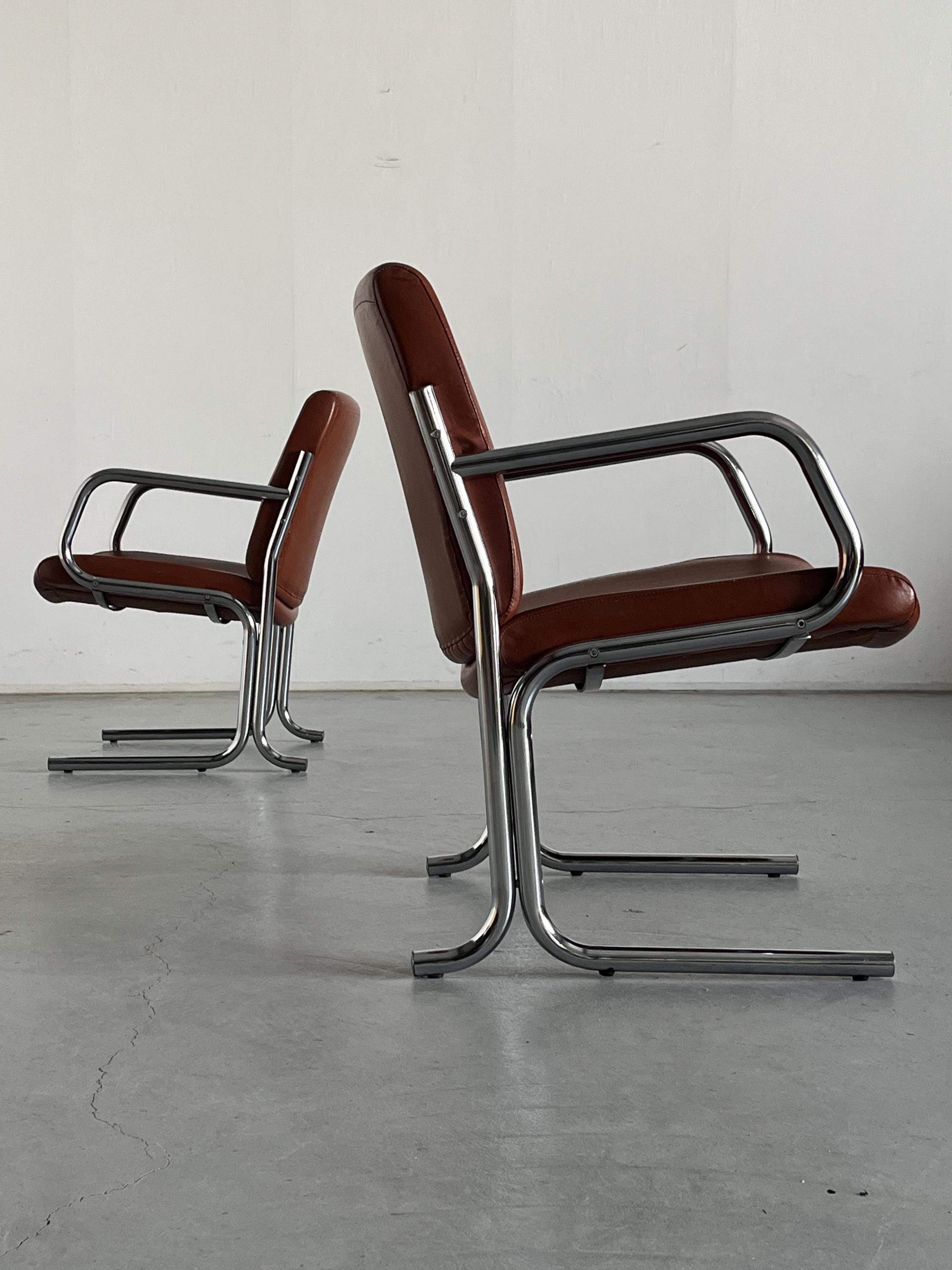 Italian Mid-Century Modern Armchair