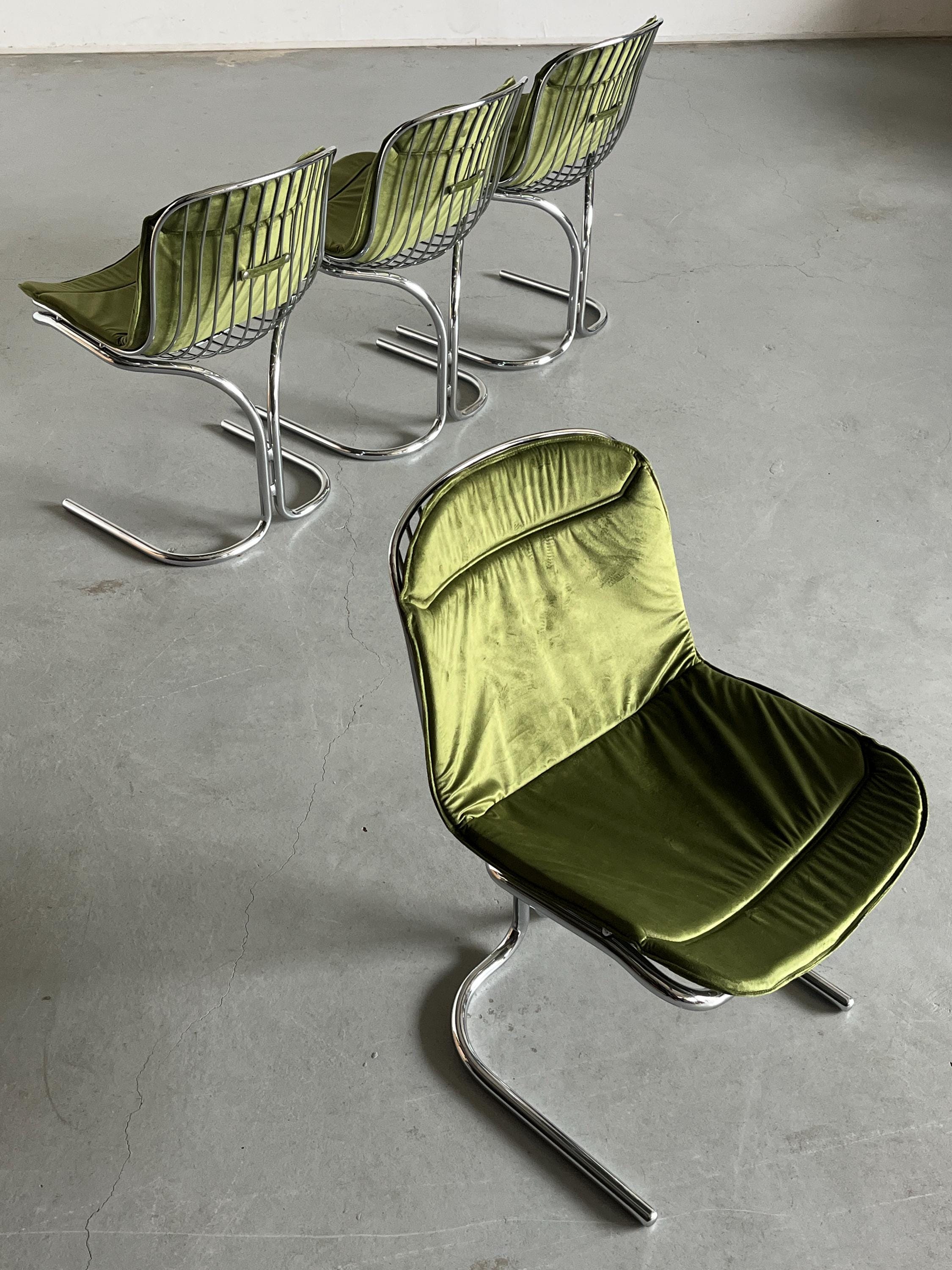 ‘Radiofreccia’ Cantilever Dining Chairs by Gastone Rinaldi