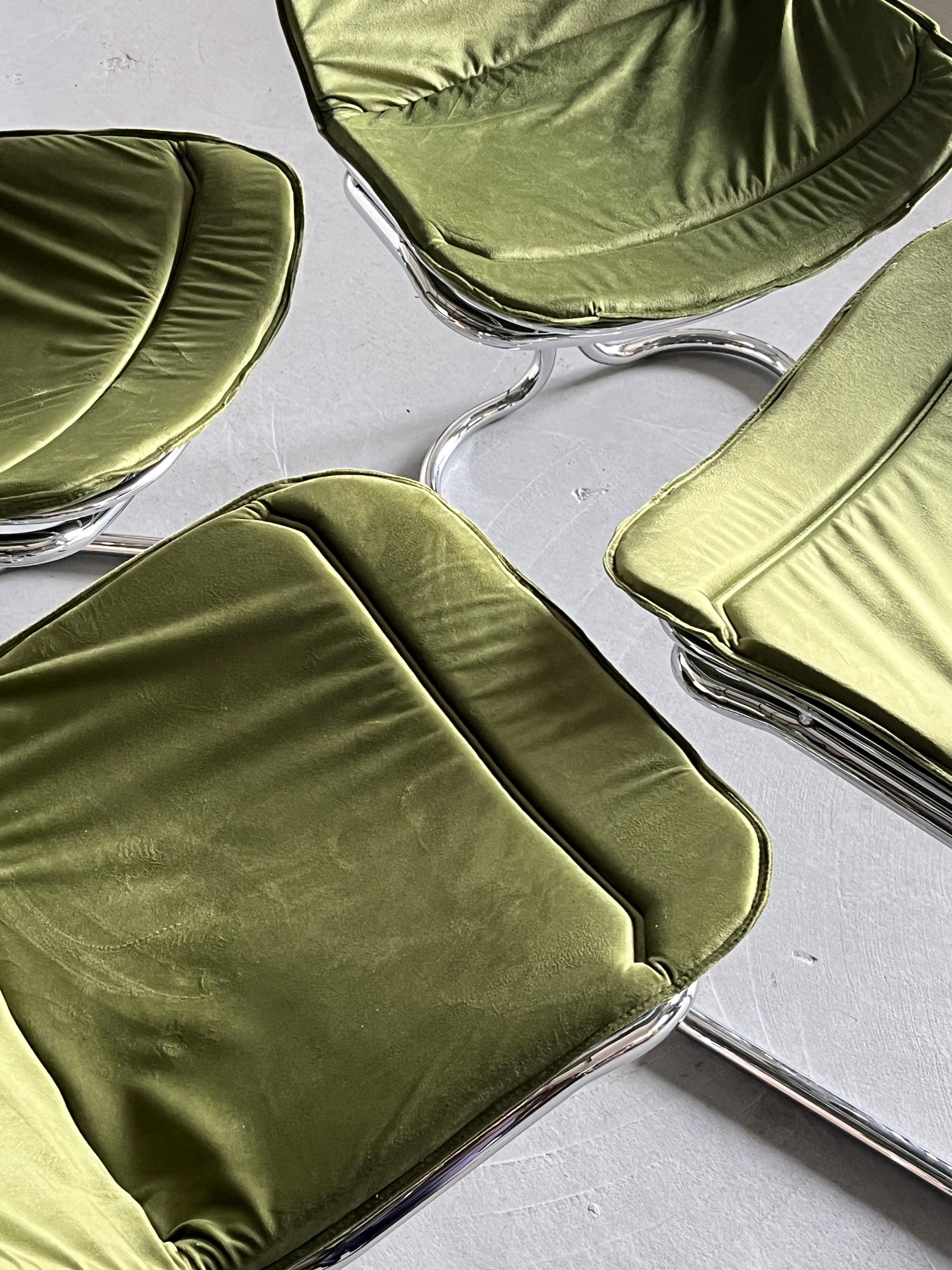 ‘Radiofreccia’ Cantilever Dining Chairs by Gastone Rinaldi