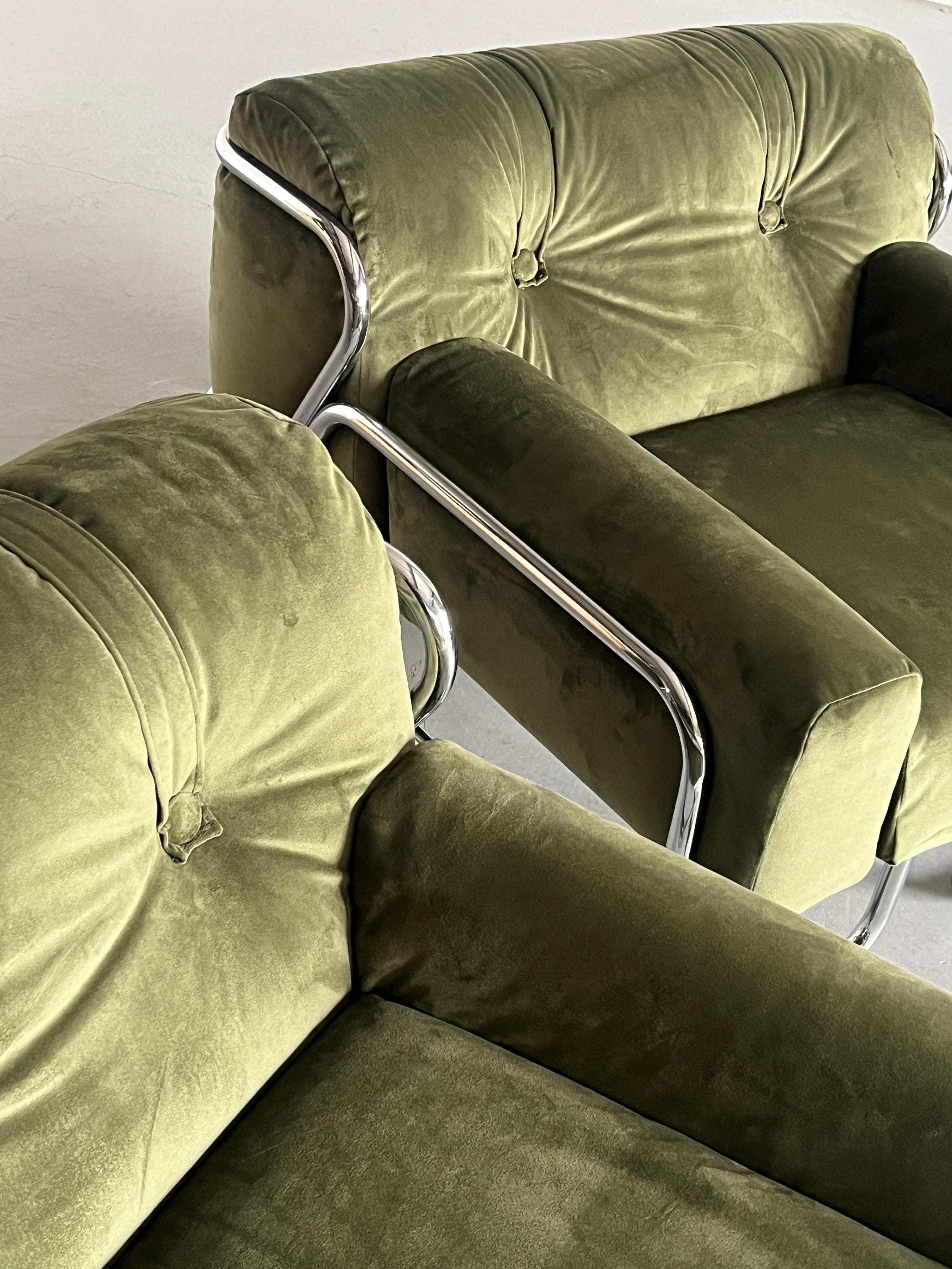 Bauhaus Design Lounge Chairs in Green Velvet