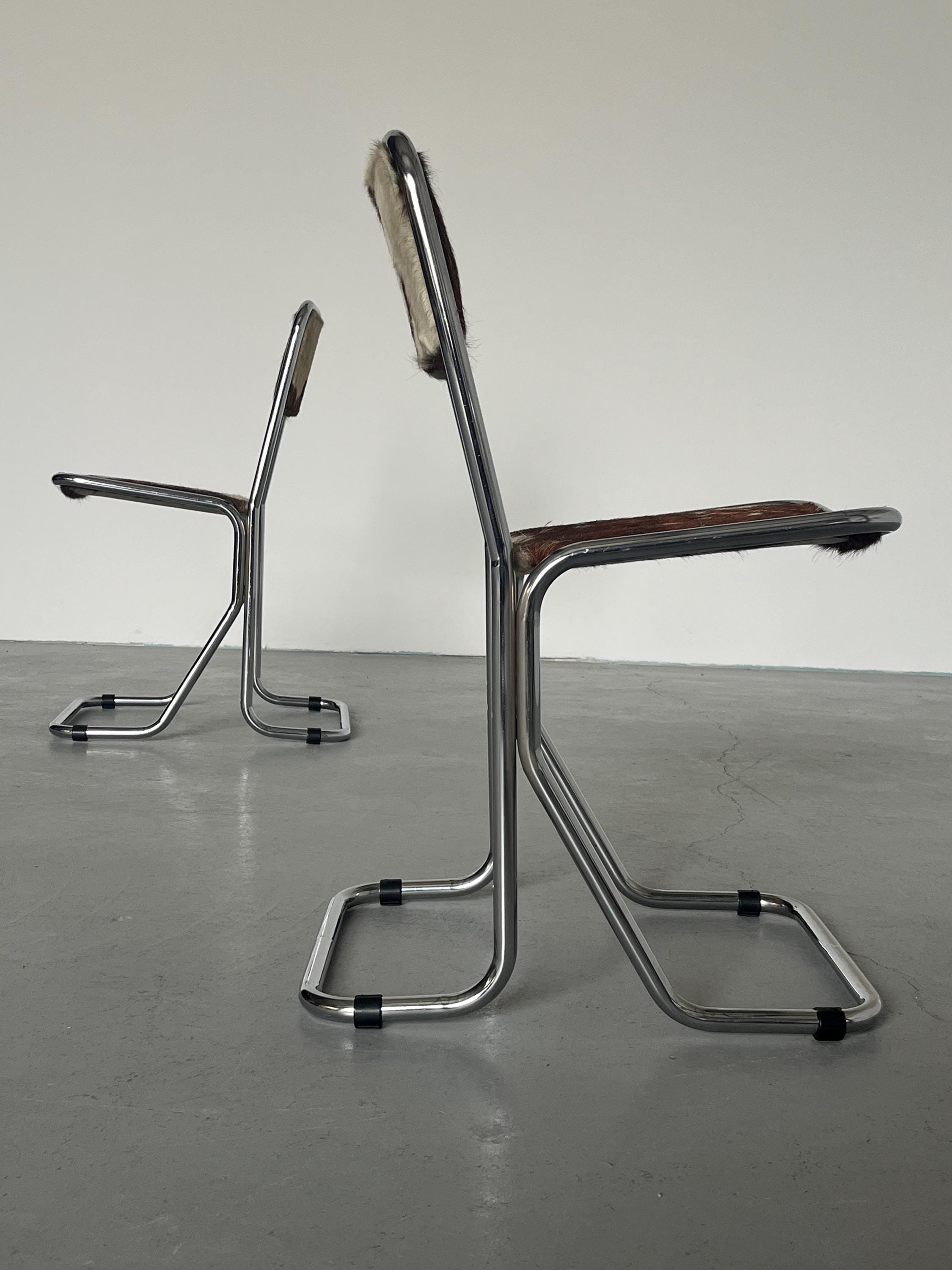 Cantilever Dining Chairs Attributed to Arflex in Cowhide and Chromed Steel
