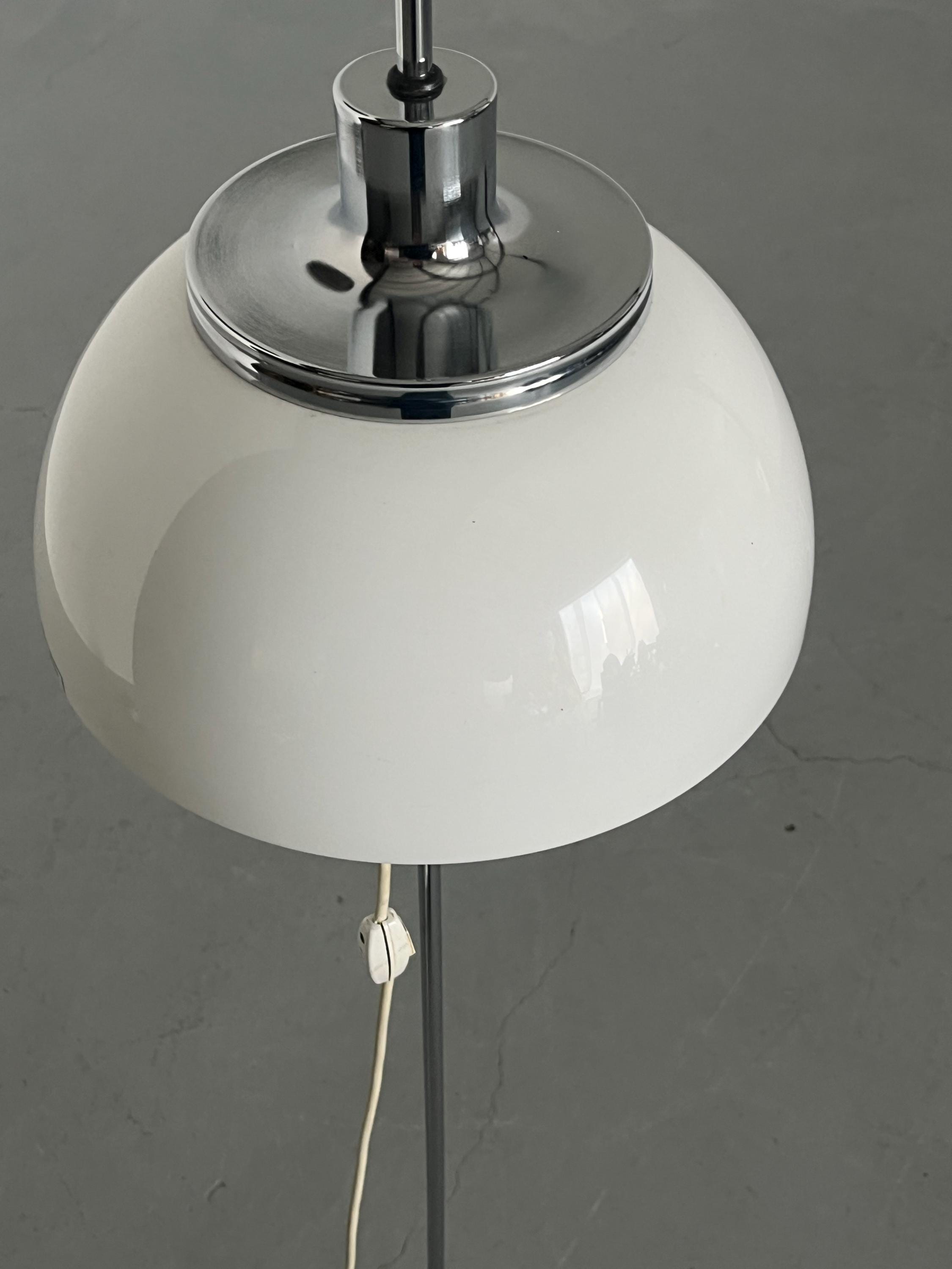 ‘Faro’ Floor Lamp by Luigi Massoni