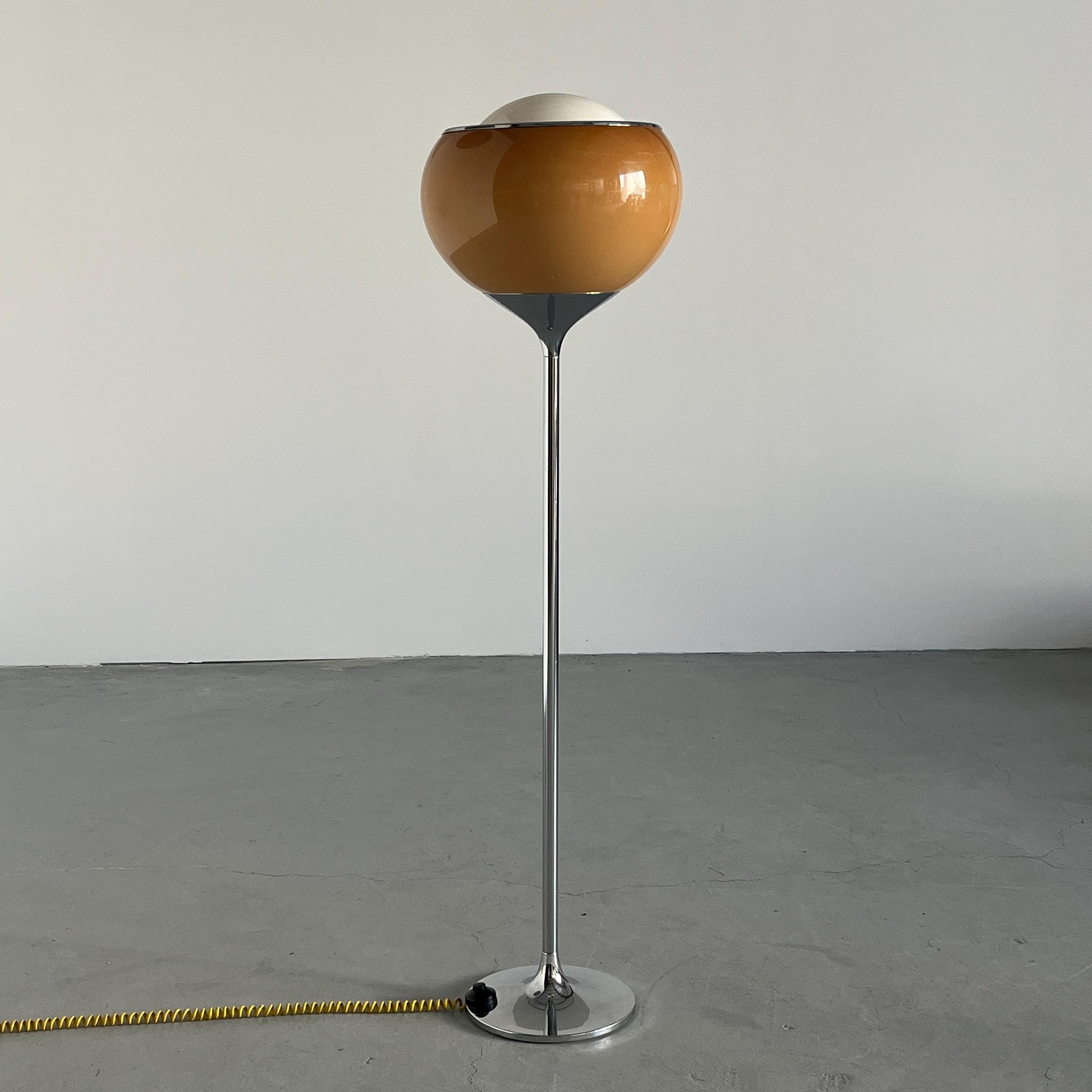 ‘Big Bud’ Floor Lamp by Harvey Guzzini