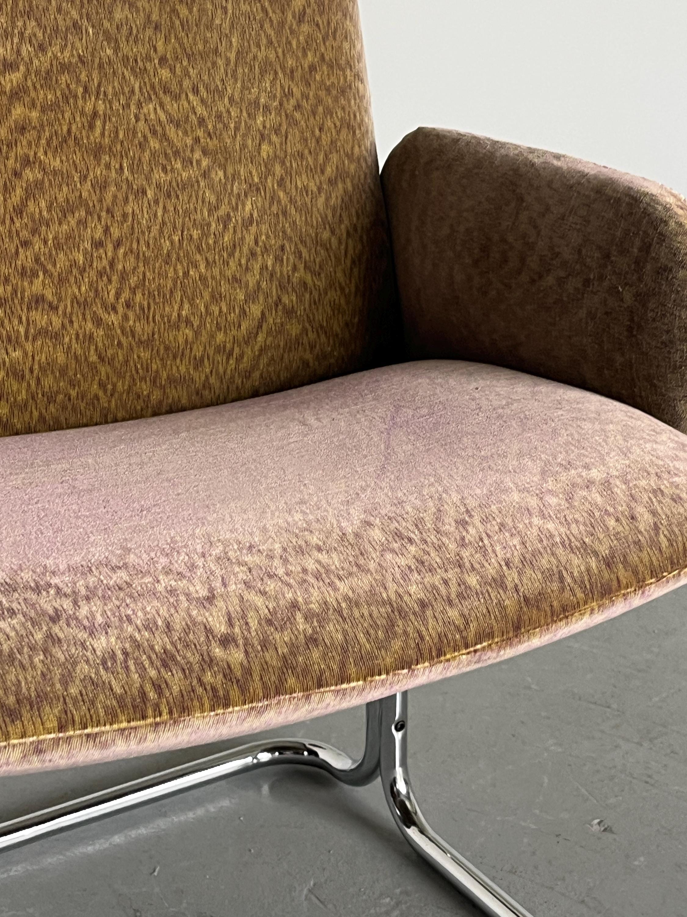 Space Age Armchair in Abstract Patterned Upholstery in Style of Pierre Paulin, 1970s Italy