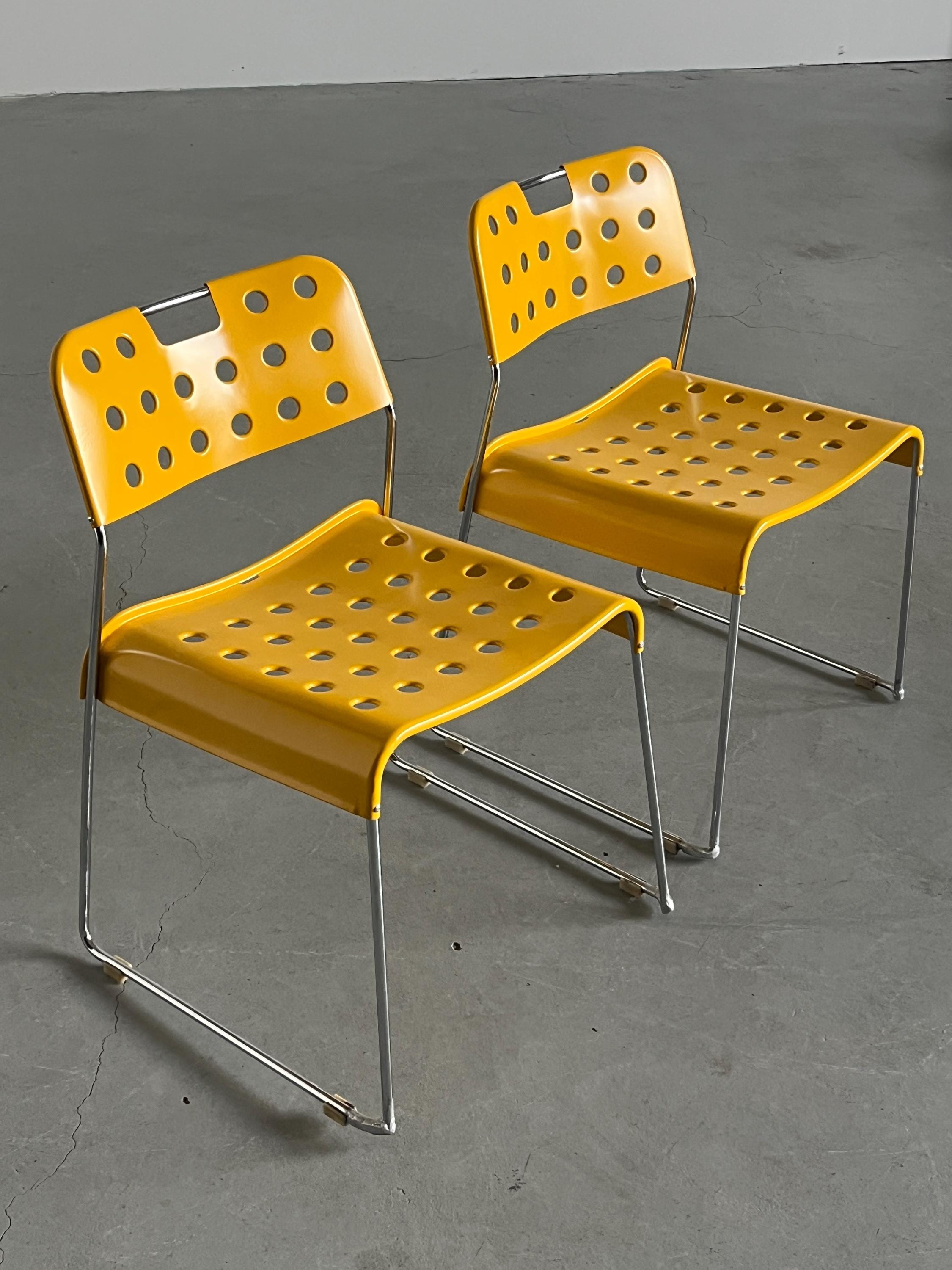 ‘Omstak’ Chairs by Rodney Kinsman for Bieffeplast