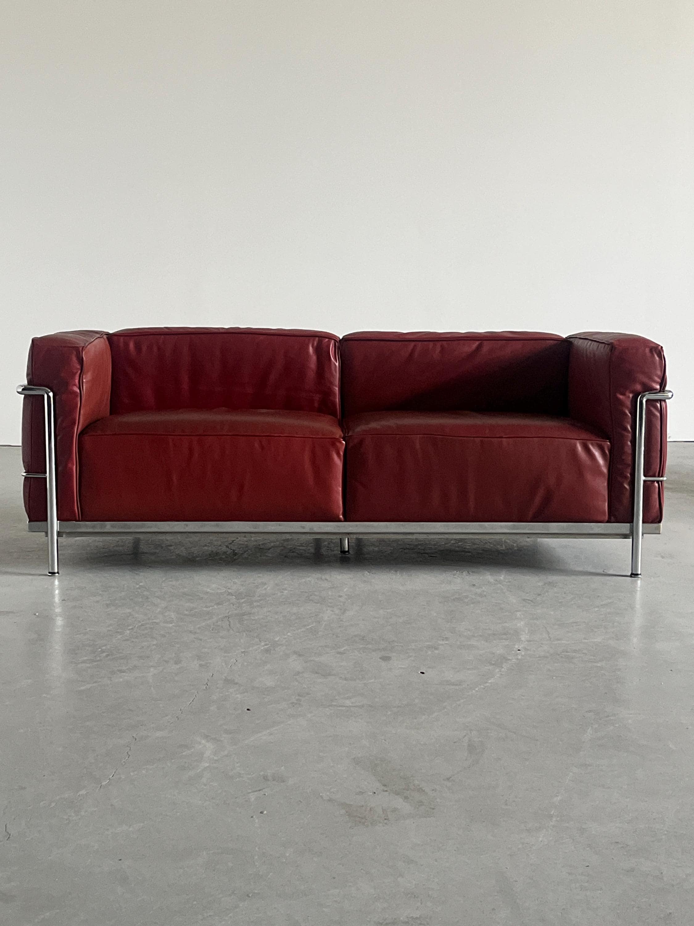 Iconic ‘LC3’ Two-Seater Sofa by Le Corbusier, Charlotte Perriand and Pierre Jeanneret