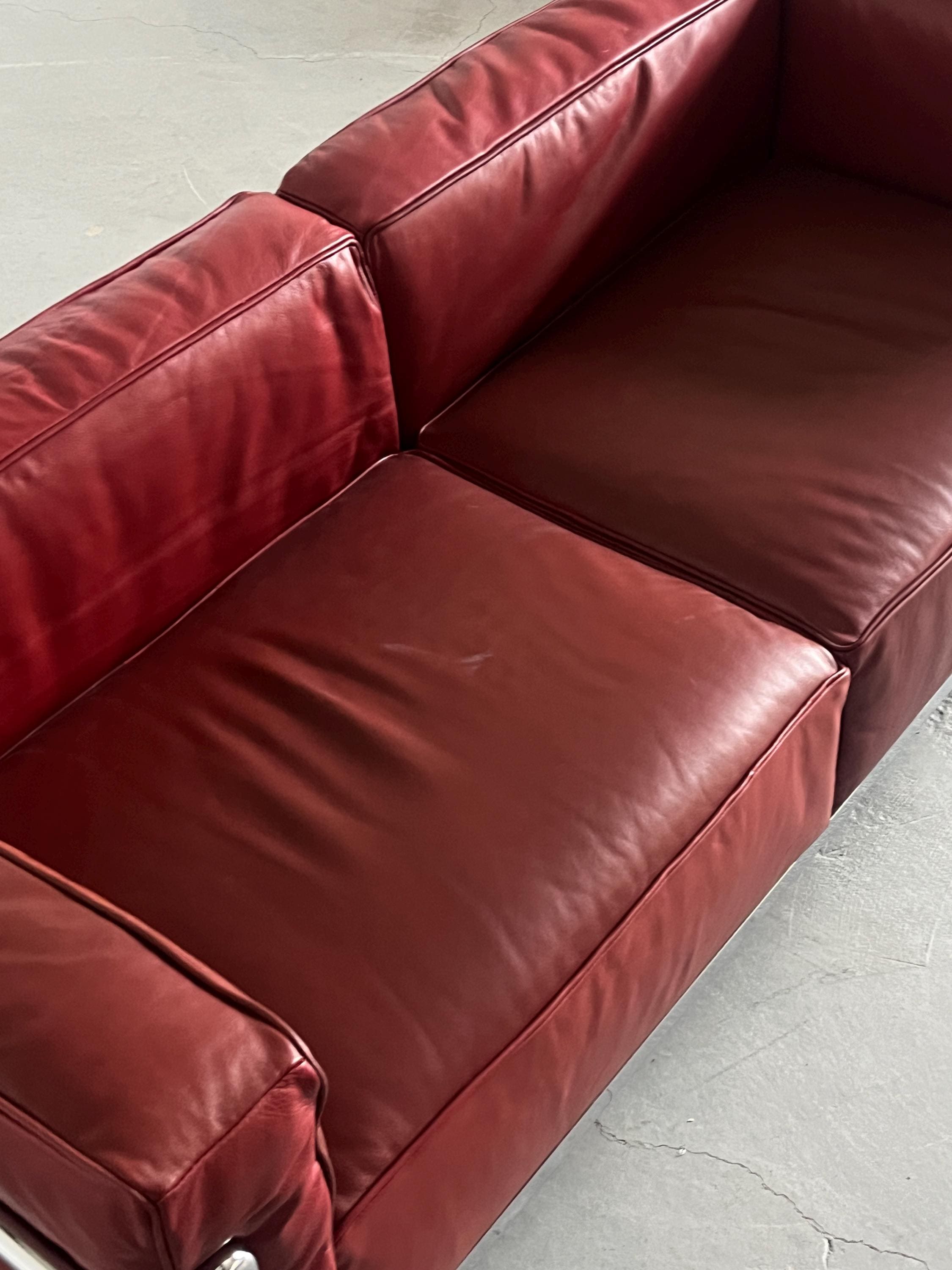 Iconic ‘LC3’ Two-Seater Sofa by Le Corbusier, Charlotte Perriand and Pierre Jeanneret