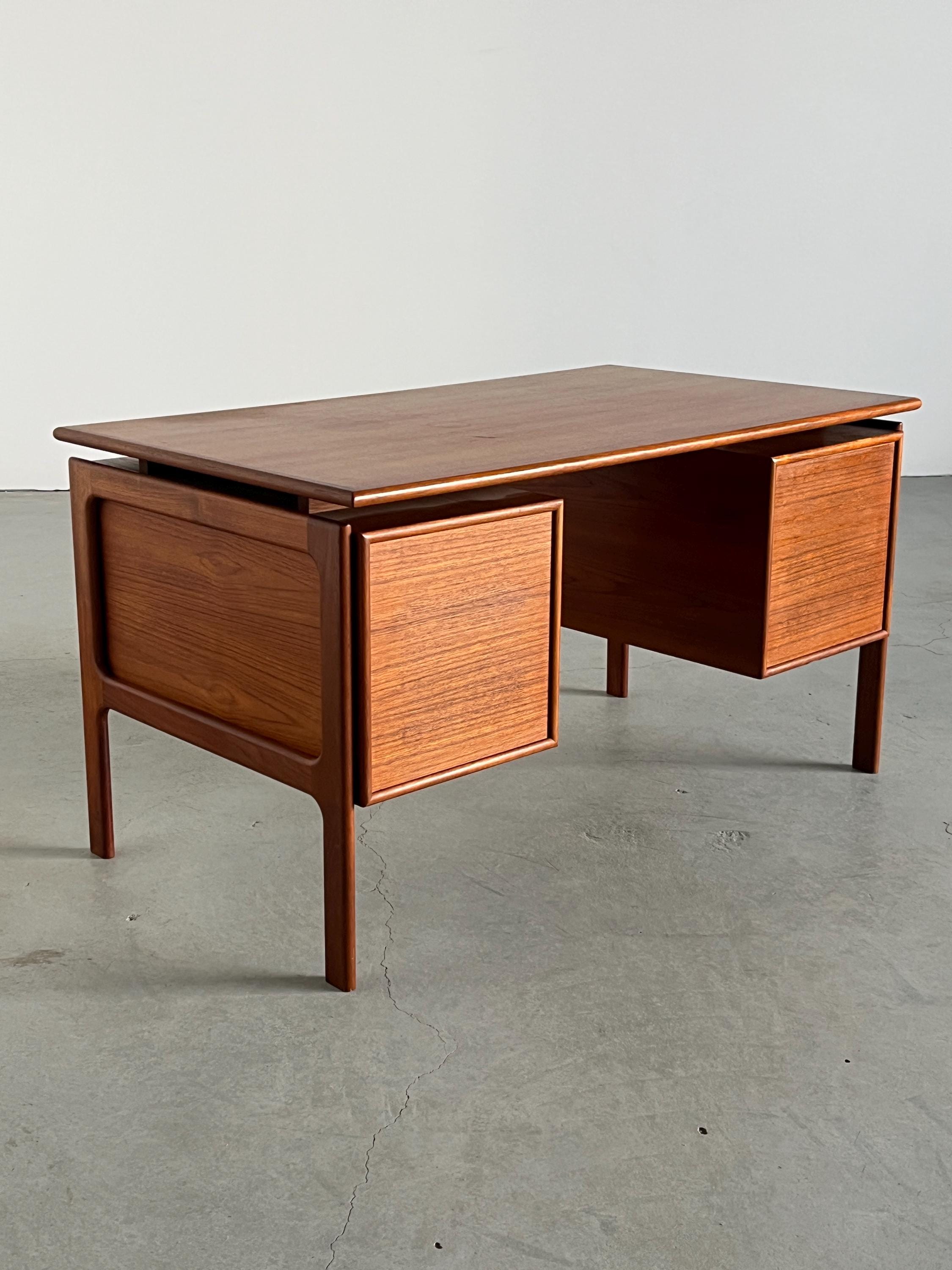Danish Office Desk by Arne Vodder for GV Møbler