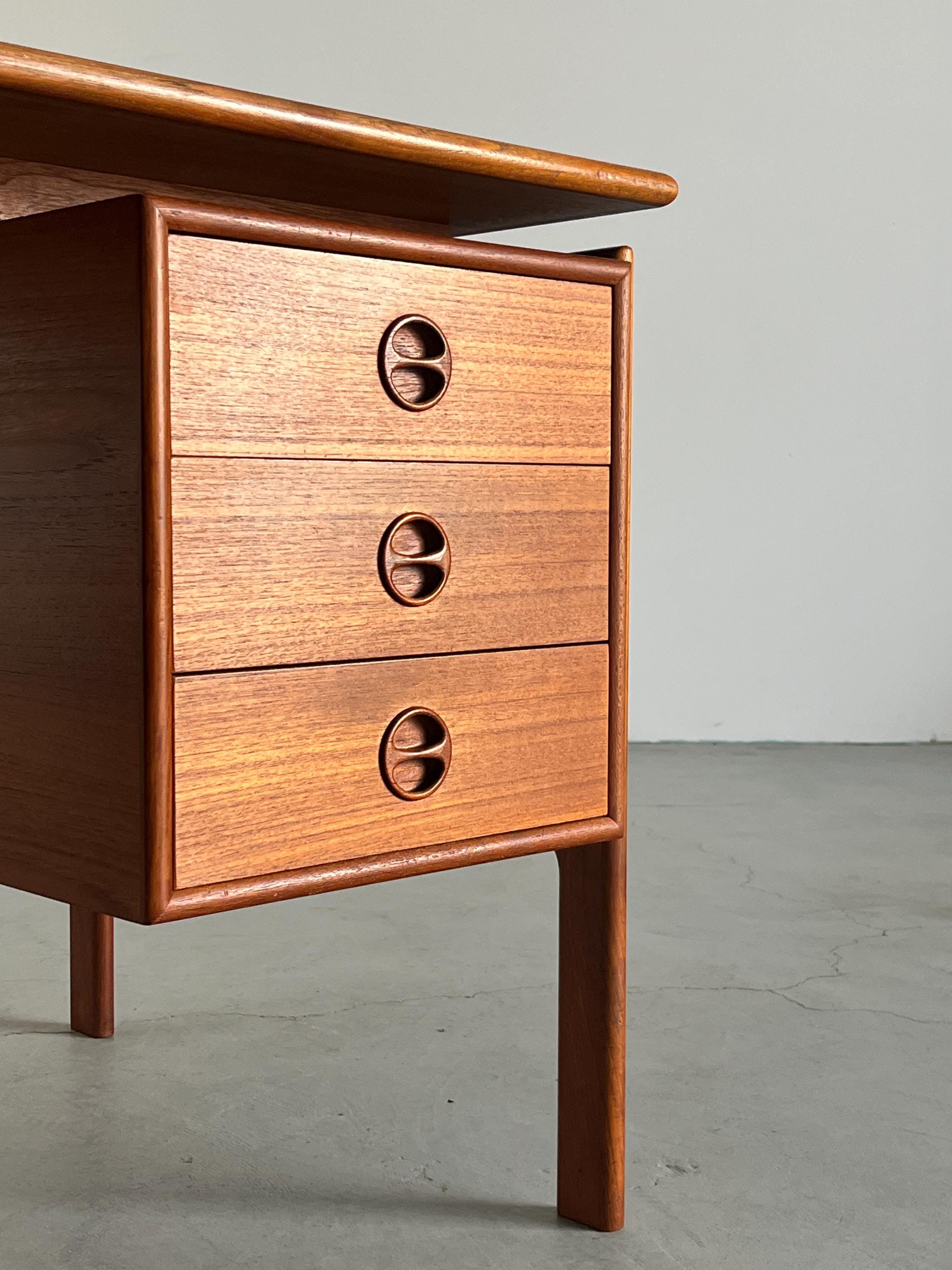 Danish Office Desk by Arne Vodder for GV Møbler