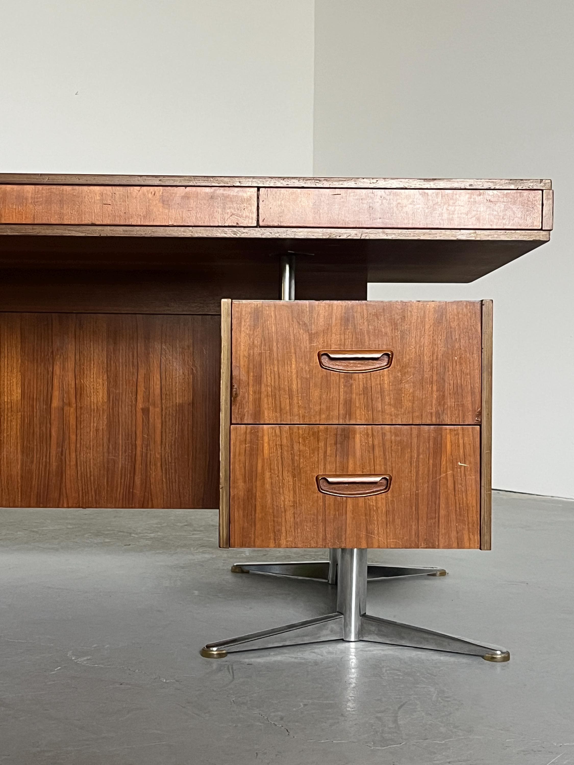 Mid-Century Executive Desk in Walnut Veneer, West Germany