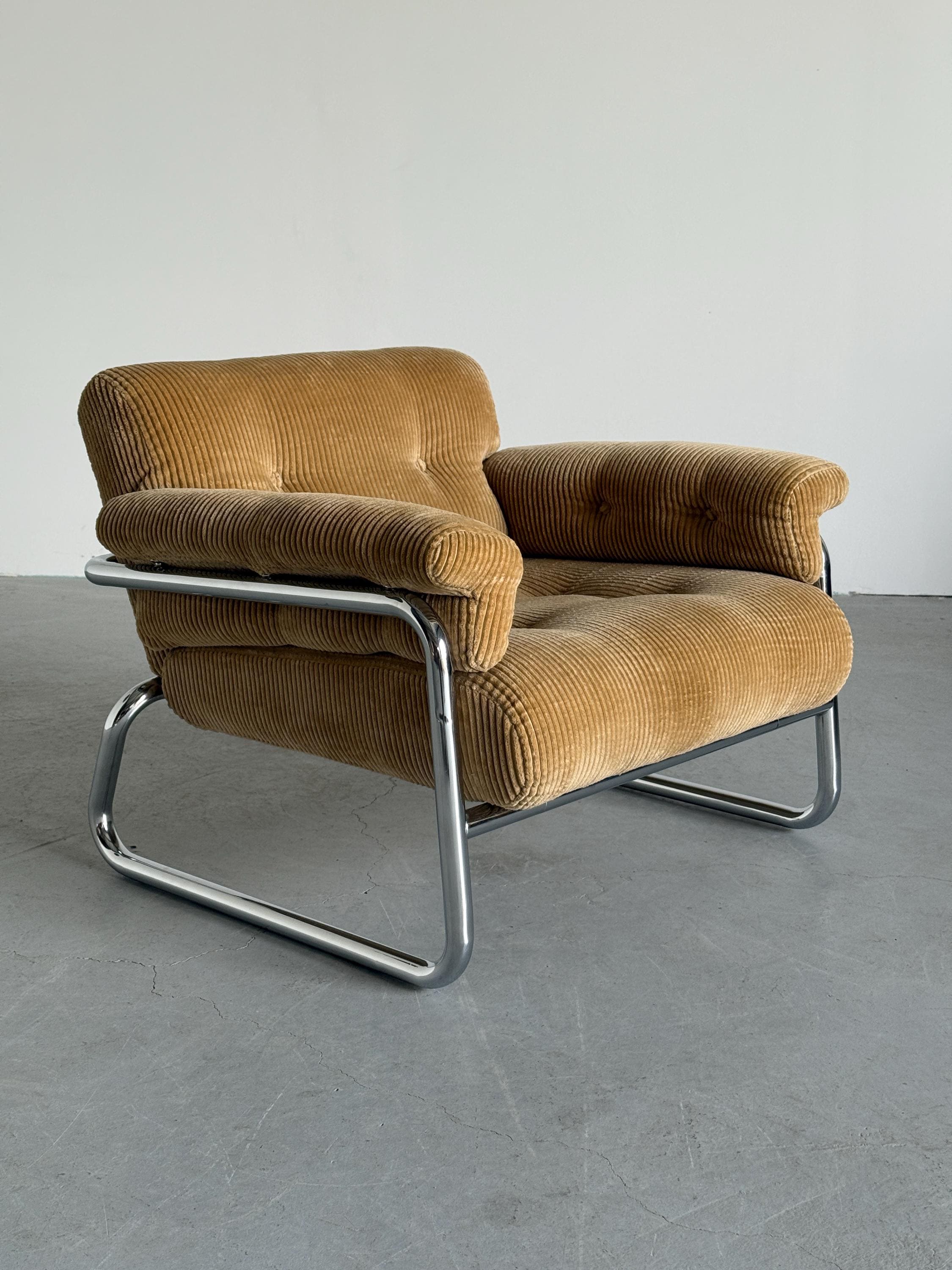 Lounge Chairs in Beige Corduroy