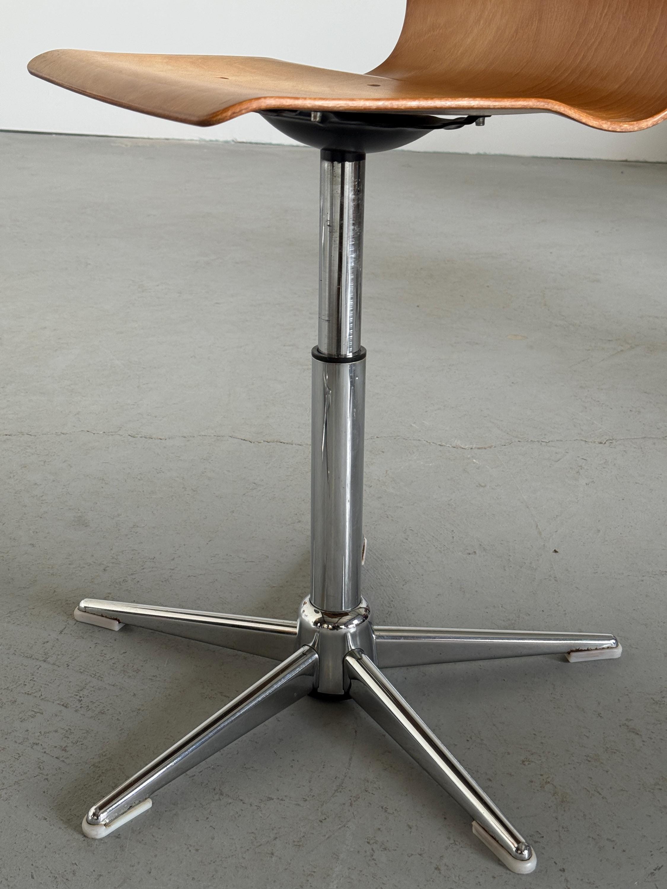 Pagholz Adjustable Bentwood Swivel Chairs