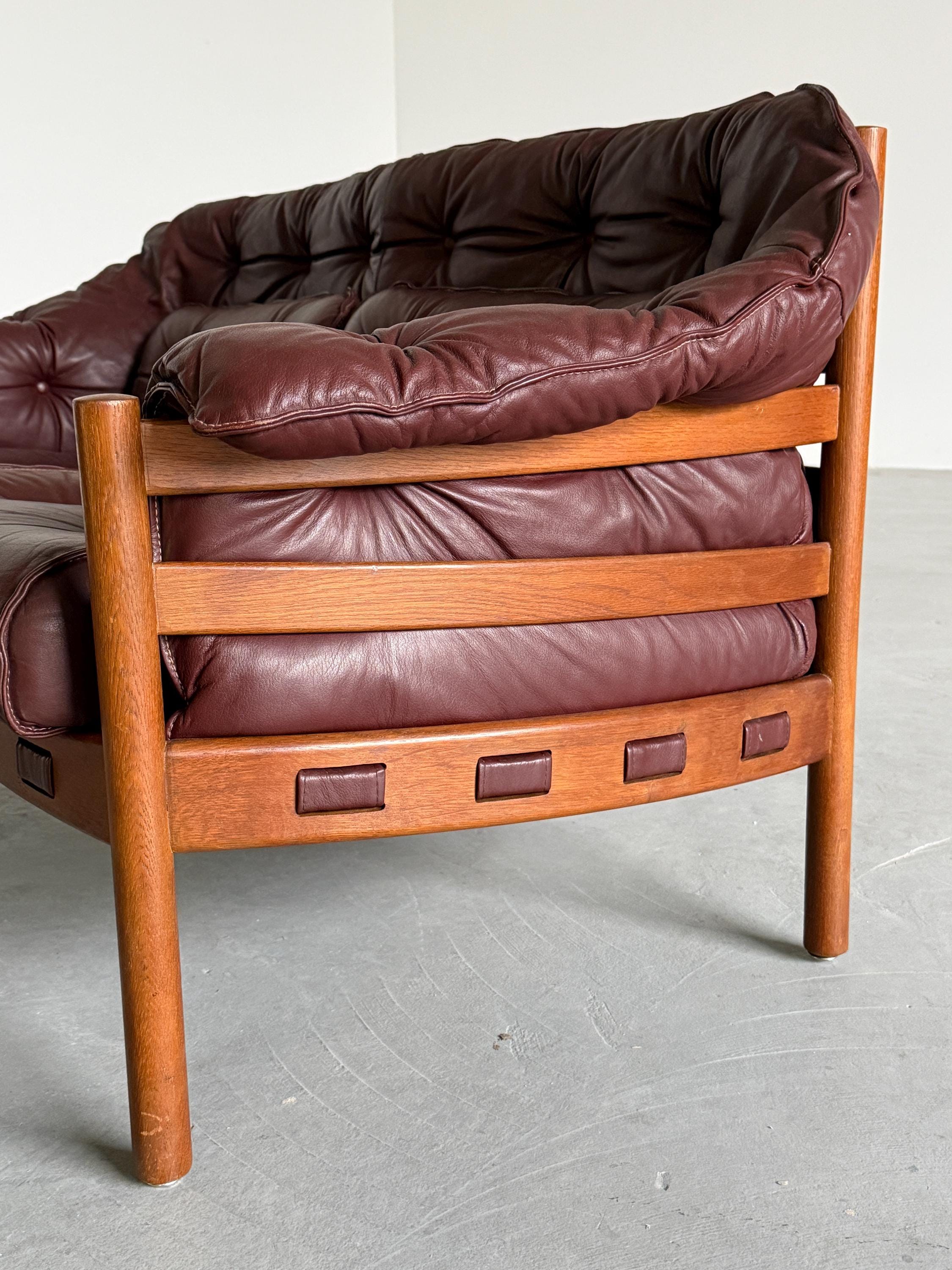 'Model 925' Two-Seater Sofa by Arne Norell for Coja Culemborg