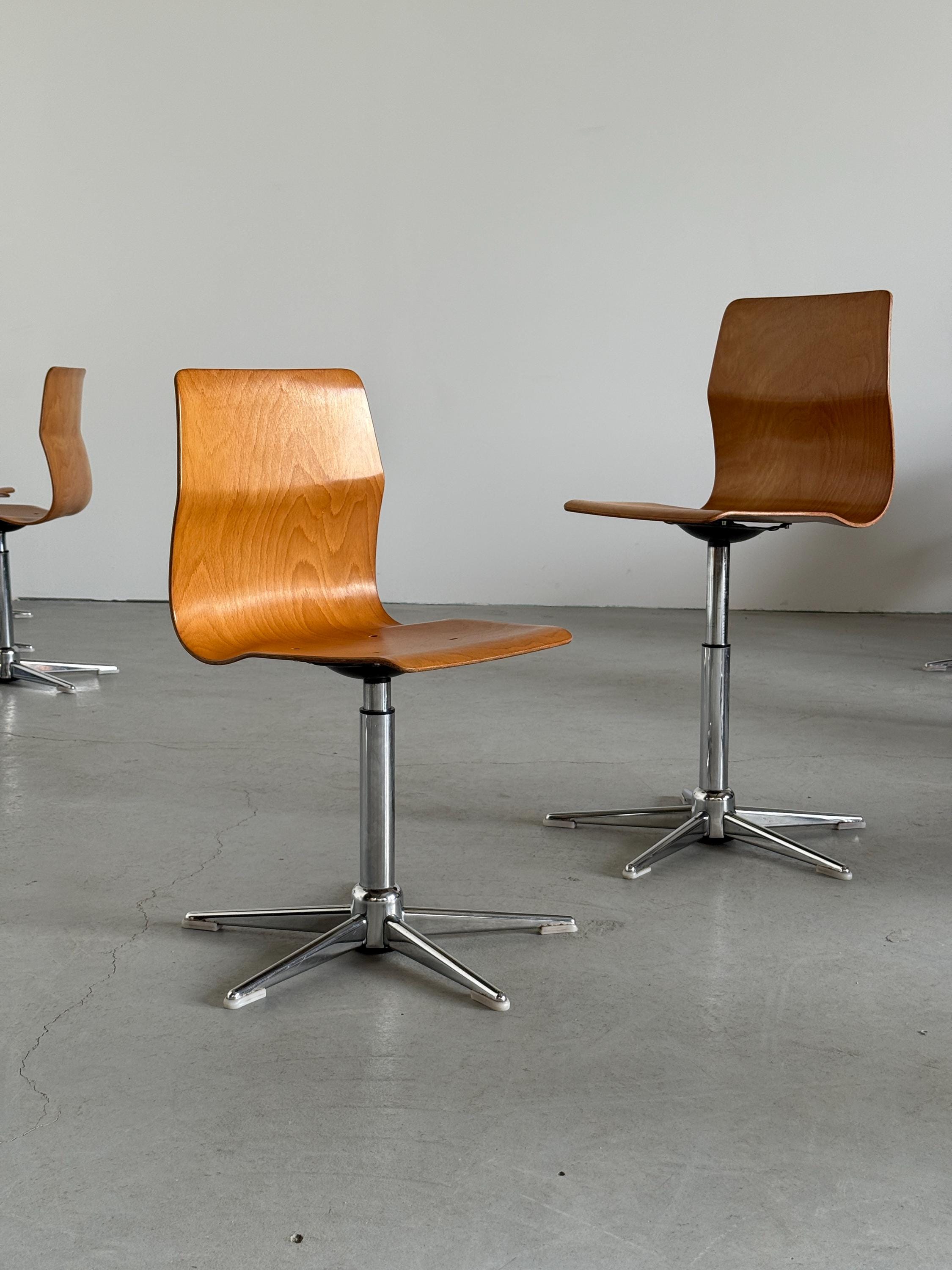 Pagholz Adjustable Bentwood Swivel Chairs