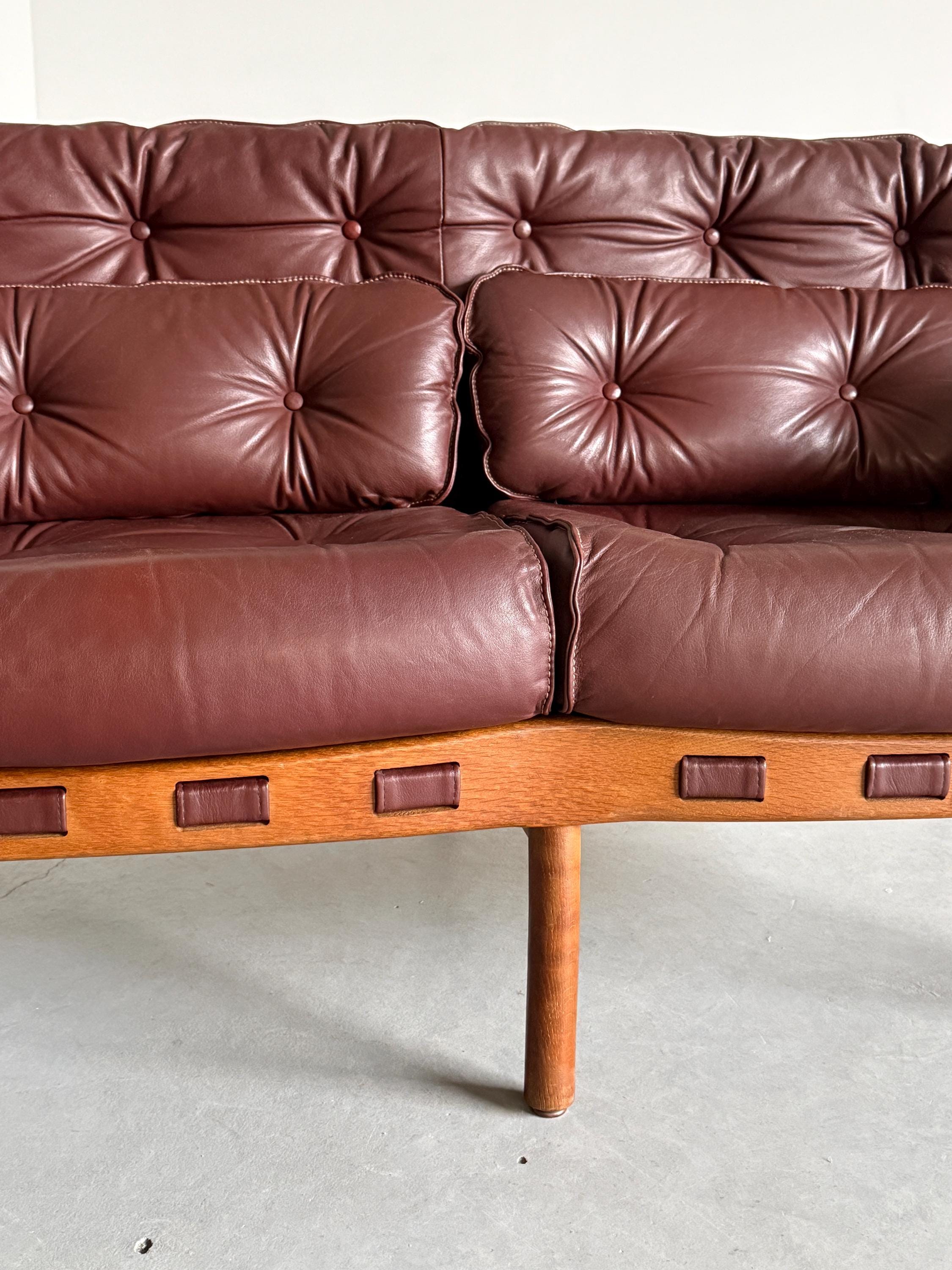 'Model 925' Two-Seater Sofa by Arne Norell for Coja Culemborg