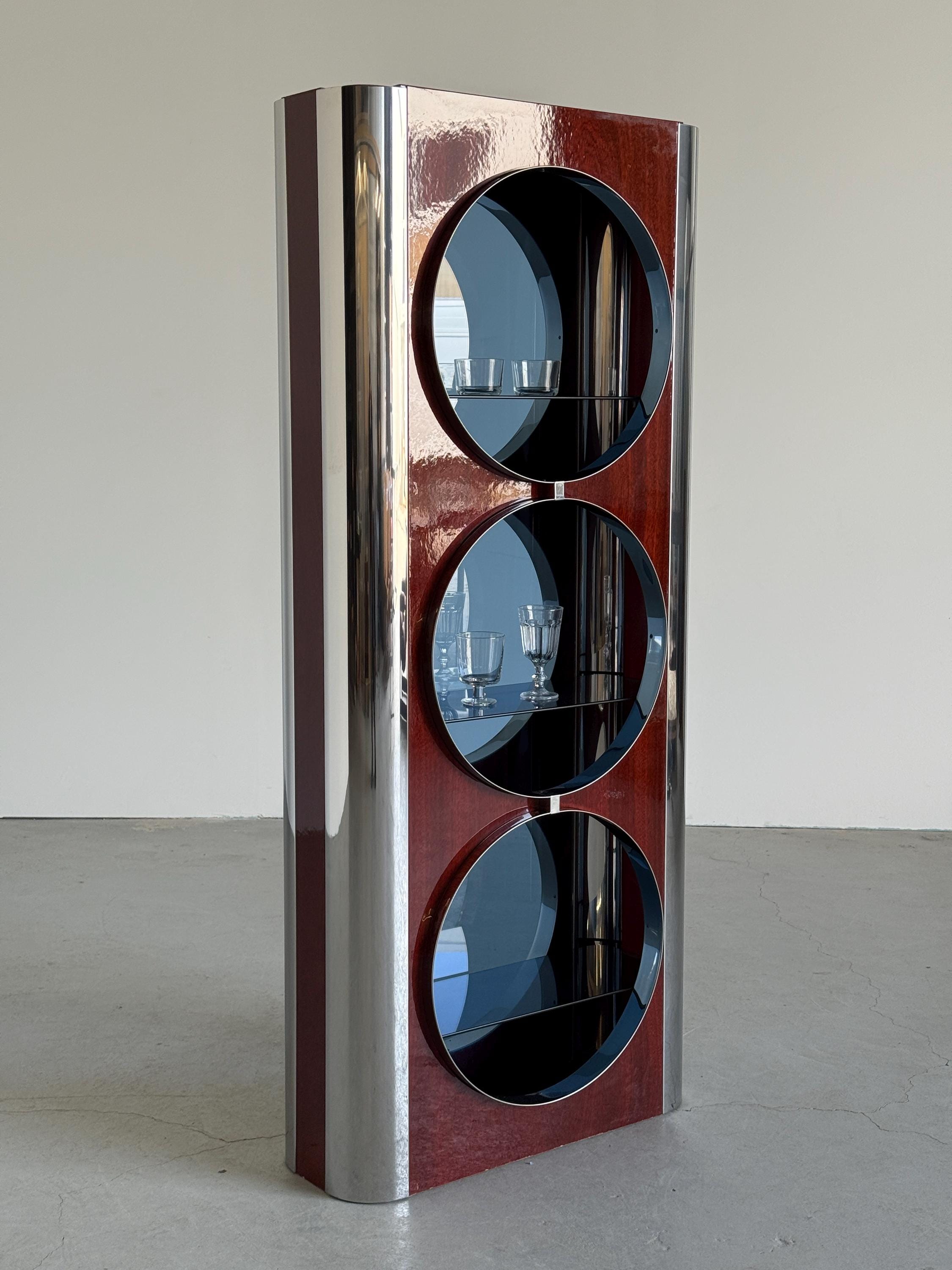 Mid-Century Showcase Bar Attributed to Willy Rizzo