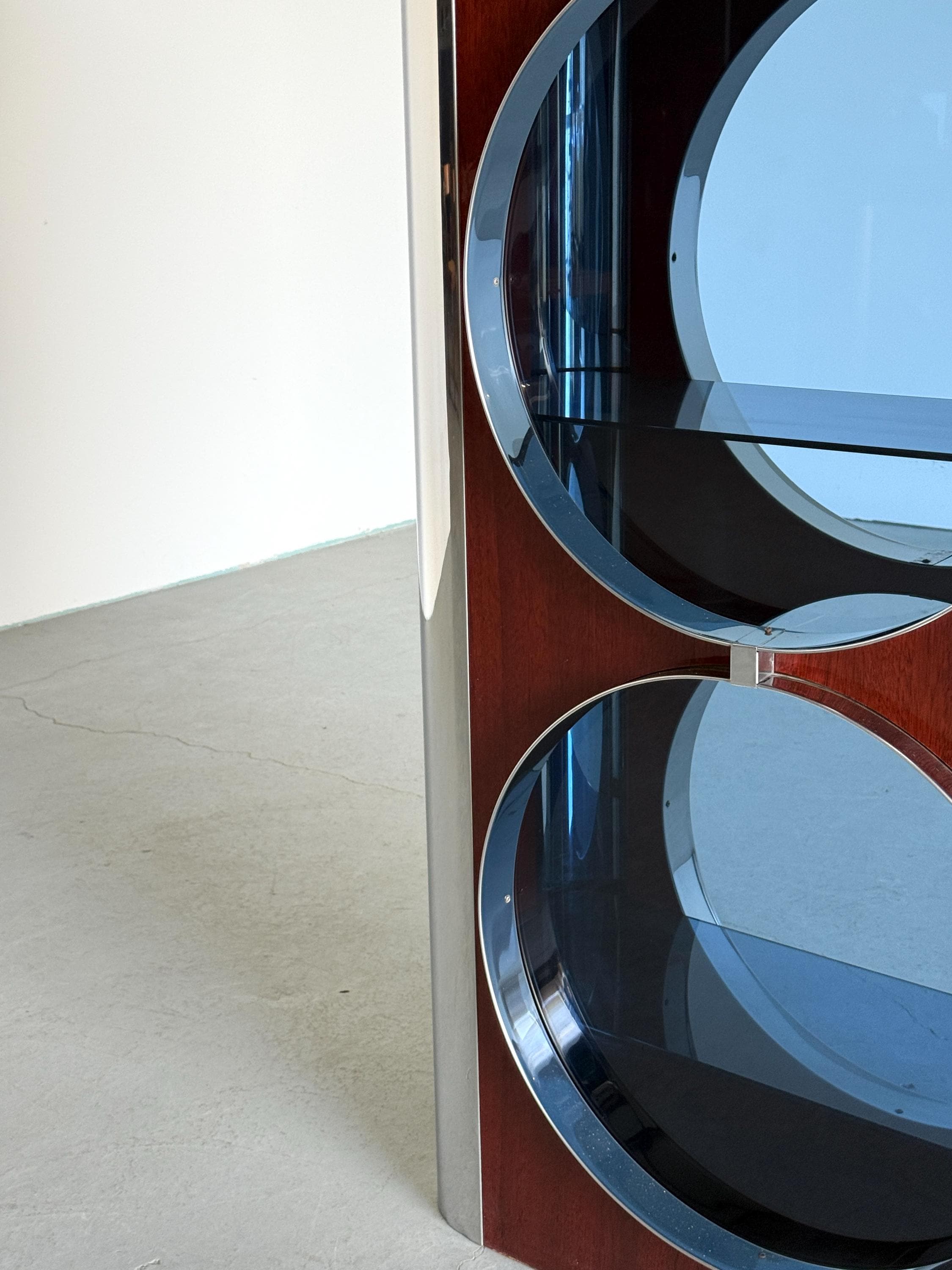 Mid-Century Showcase Bar Attributed to Willy Rizzo