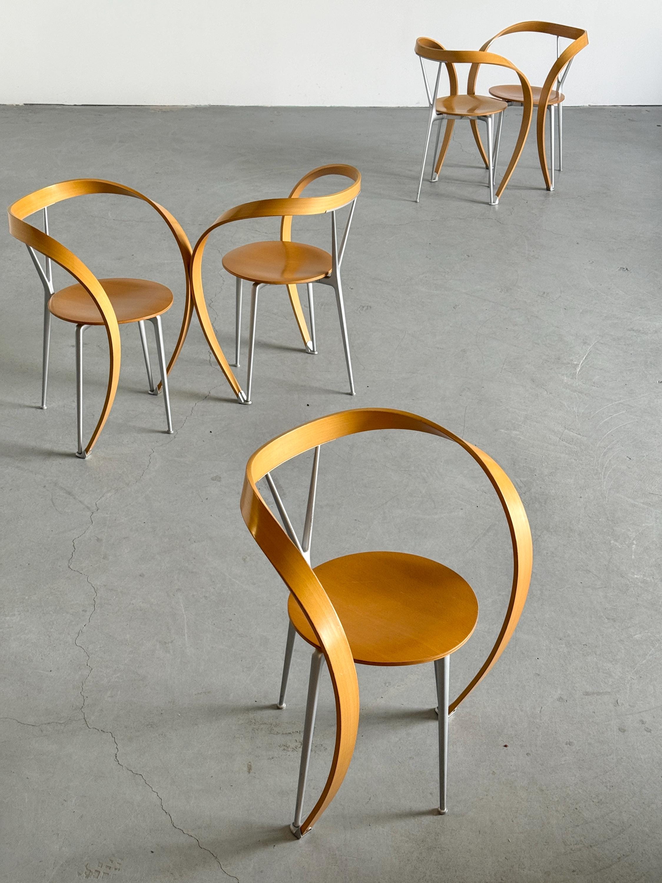 ‘Revers’ Armchair by Andrea Branzi for Cassina